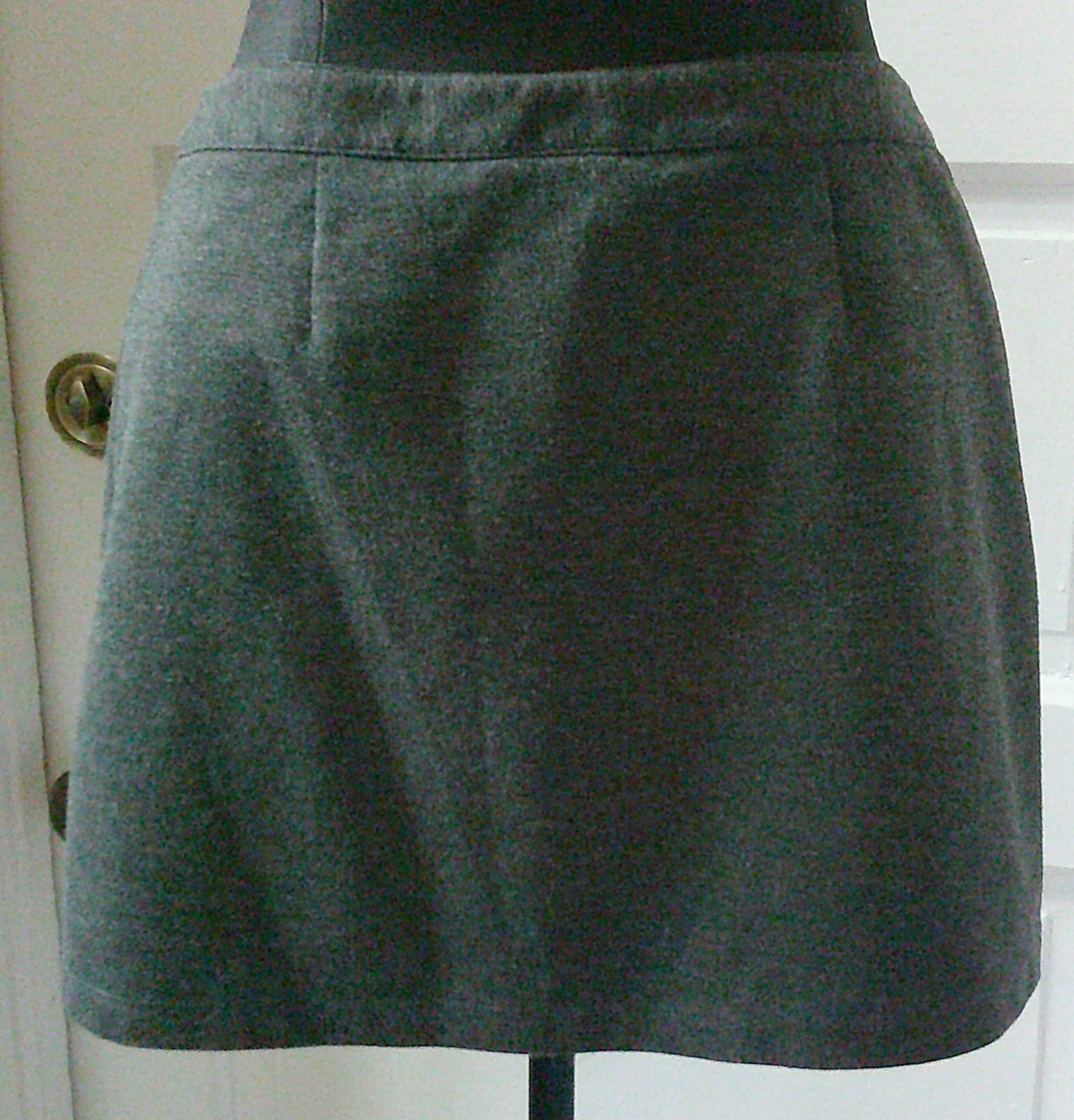 90&rsquo;s EXPRESS Gray Mini Skirt 3/4