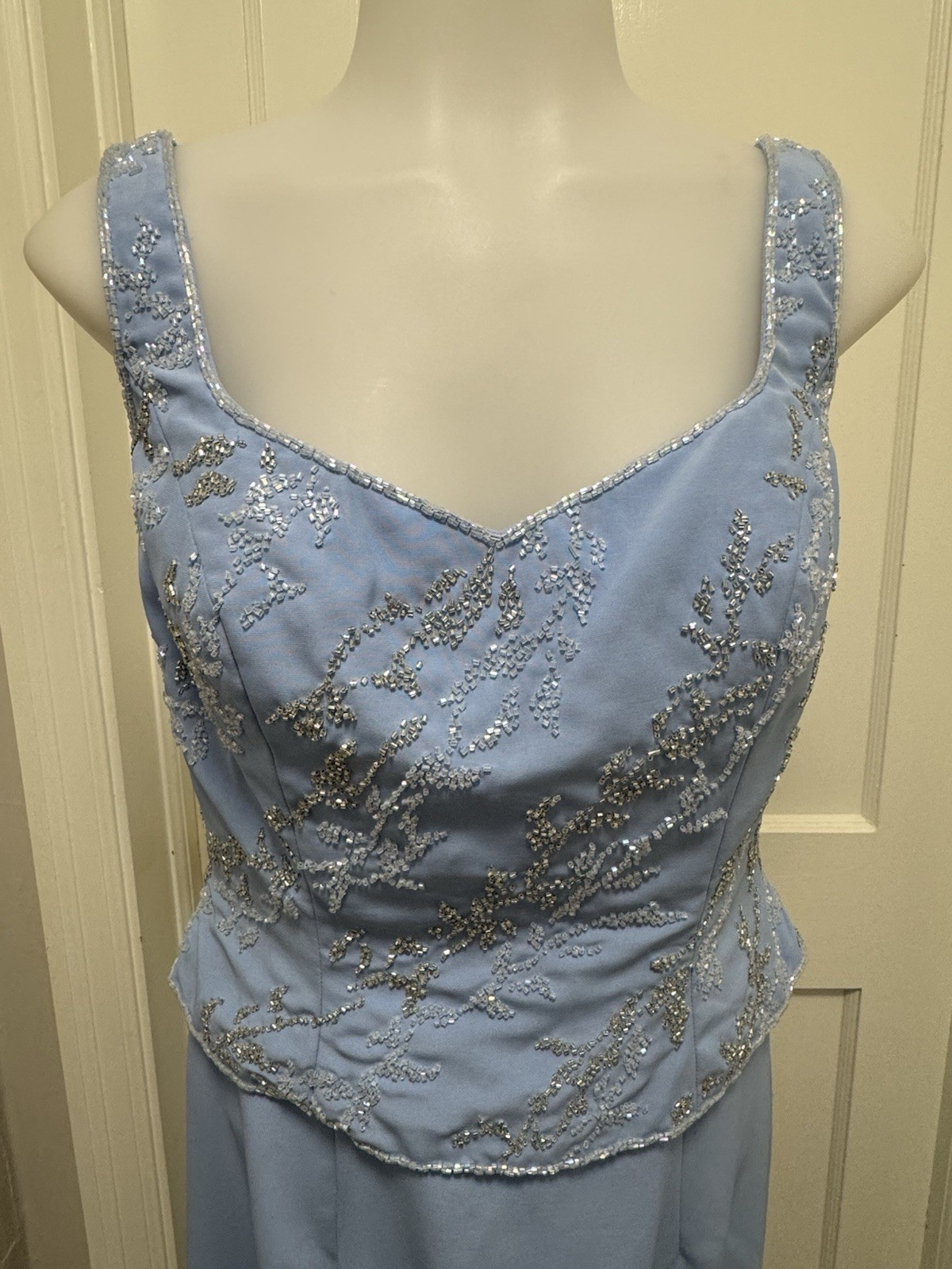 Jean De Lys Periwinkle Blue Sequin Embellished Column Gown Evening Formal Size 6
