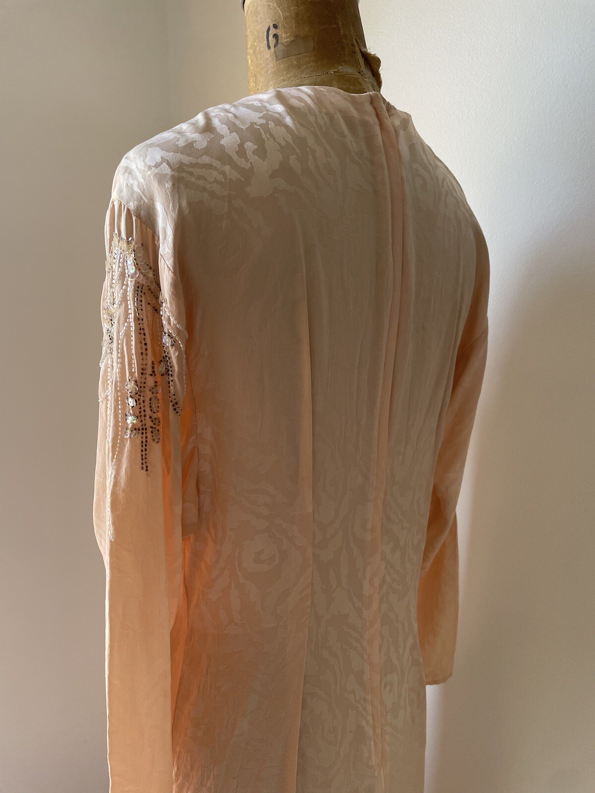 Vintage ‘80s Peach Jacquard Silk Cocktail Dress Sequin Party Dress M
