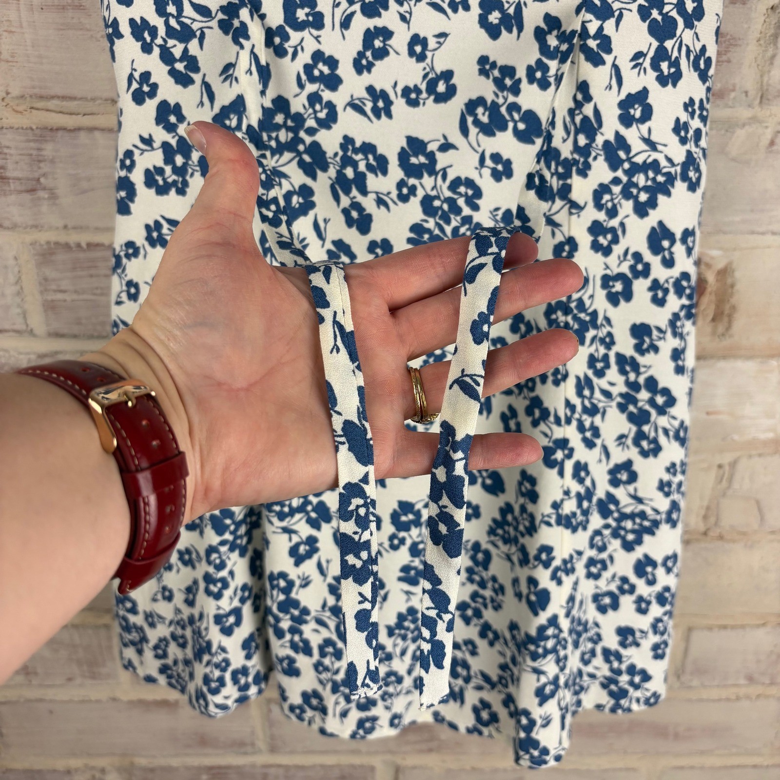 Reformation Blue White Ditsy Floral Button Front Mini Dress Sz 4 Made in USA Tie