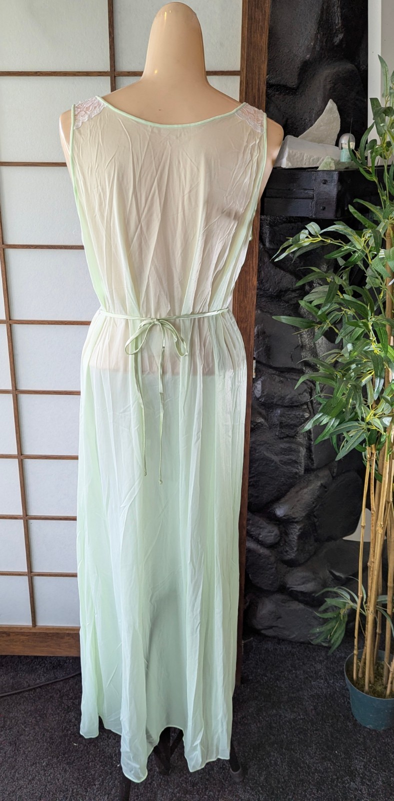 Vtg 1970s Miss Elaine Peignoir Set Long Mint Green Chiffon Lace USA Large NOS