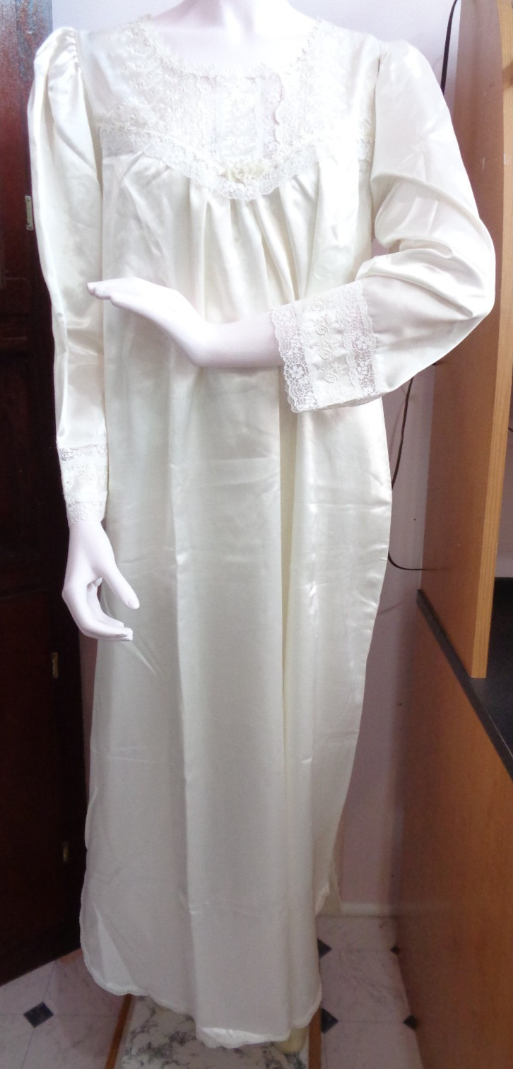 VTG Christian Dior Long Nightgown Satin Poly Cotton Blend White Lace Trim Sz Med