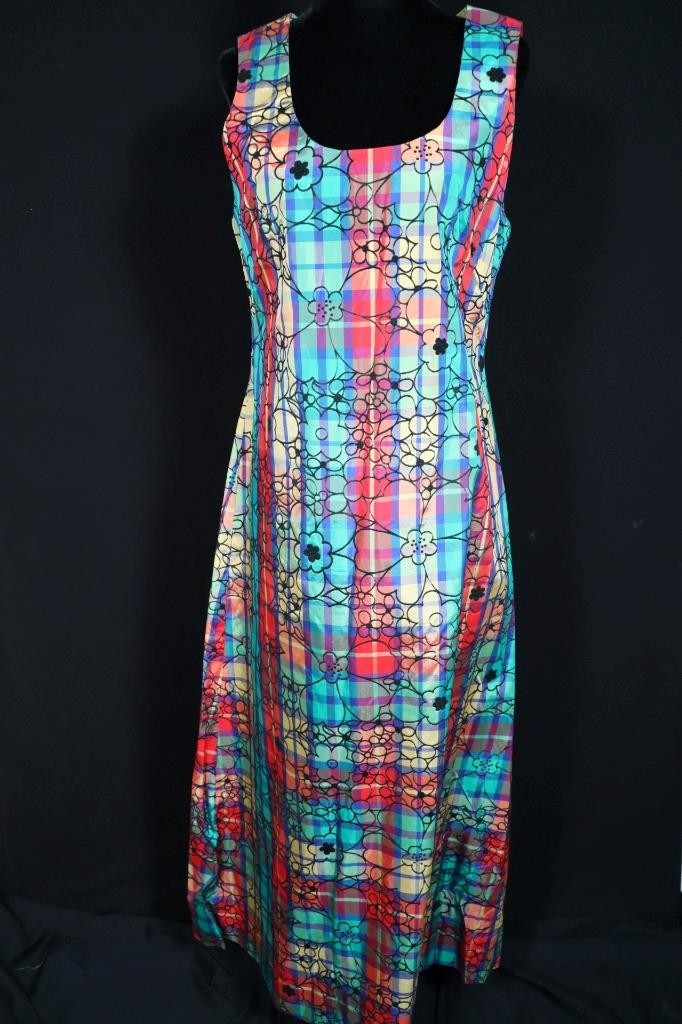 Vintage 1970&rsquo;s Long Silk Taffeta Plaid With Black Velvet Fabric Dress Size 6+