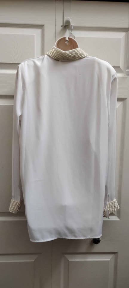 Women&rsquo;s Size 14 Vintage Blouse White Long Sleeves Faux Pearl Trim NWT