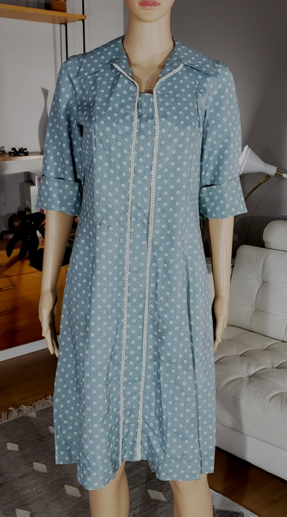 Vintage 1940s Rayon Half Sleeve House Day Dress Polka Dot AS IS
