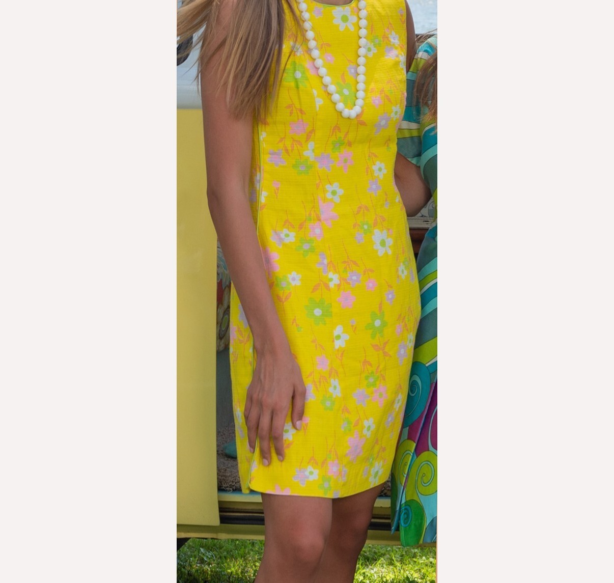 Vintage Yellow Floral 1960&rsquo;s spring/summer dress, size small made in the U.S.A
