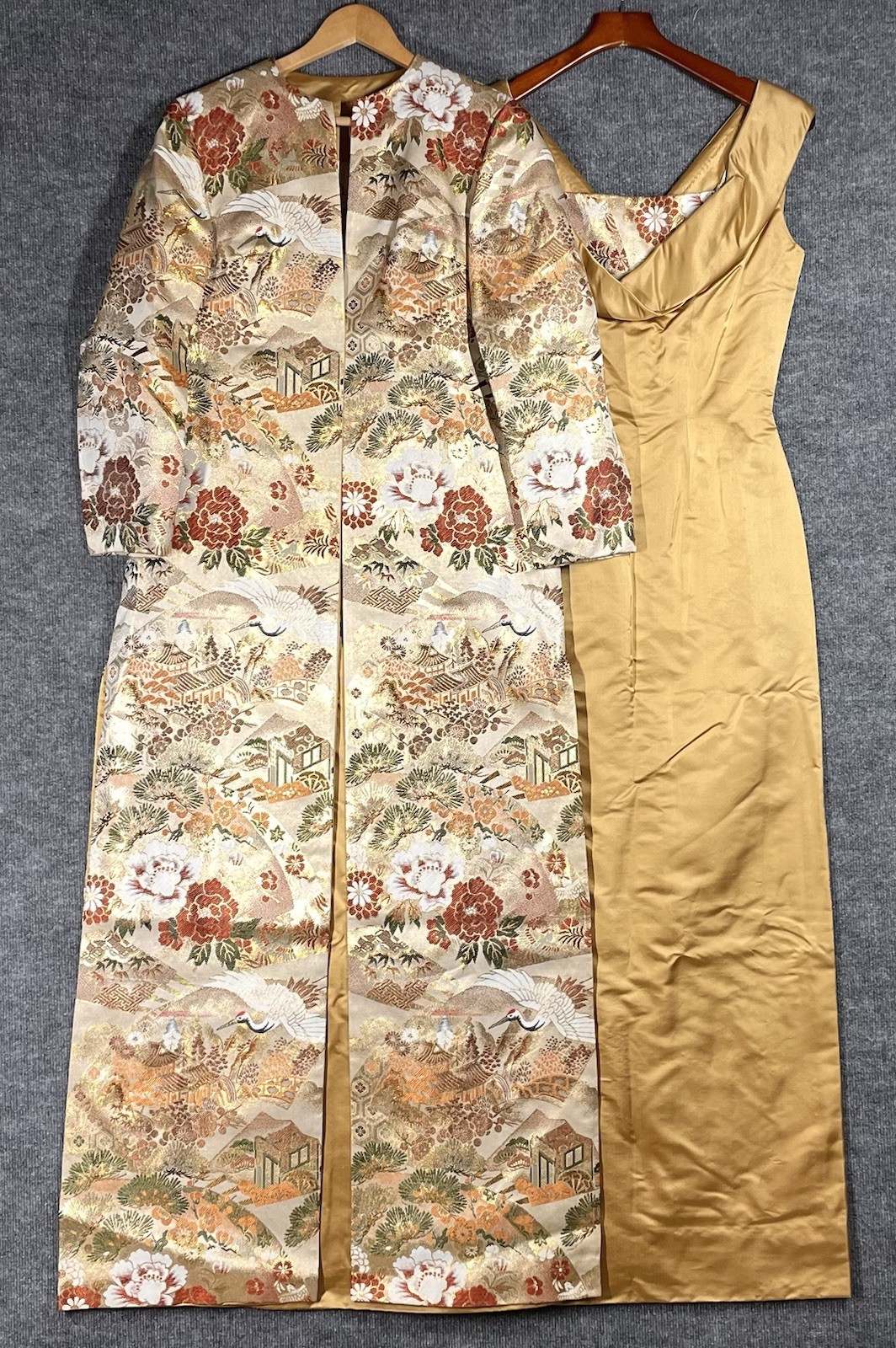 VINTAGE 60s 70s Van Ziang Hong Kong Chinese Dress Coat Set S Embroidered Silk