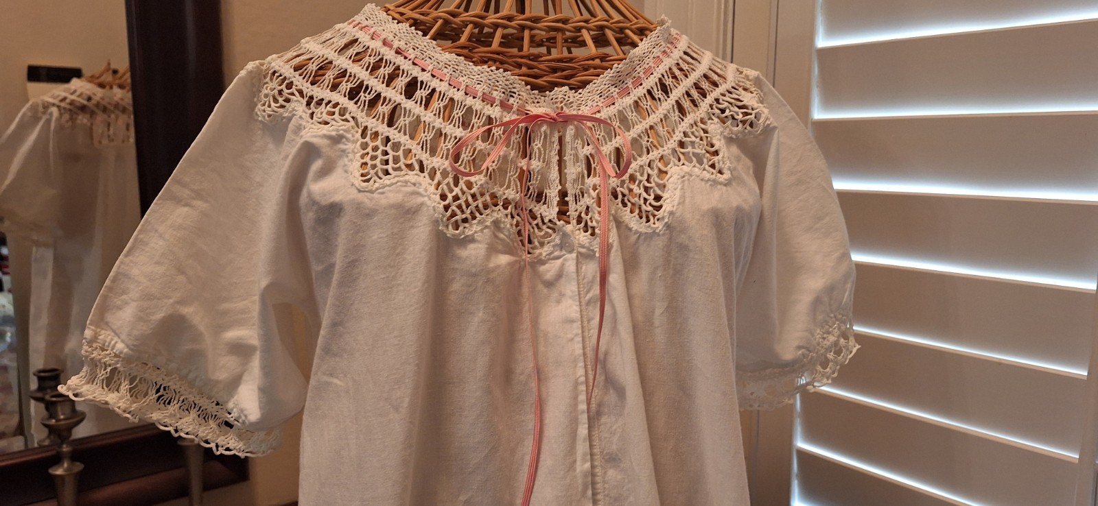 Antique Edwardian Victorian White Cotton & Crochet Lace Night Gown Very Nice