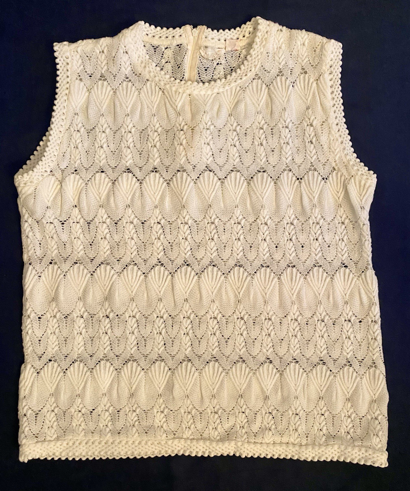 Vintage 60s Sleeveless Boho Coastal White Cotton Knit Crochet Textured Top S/M