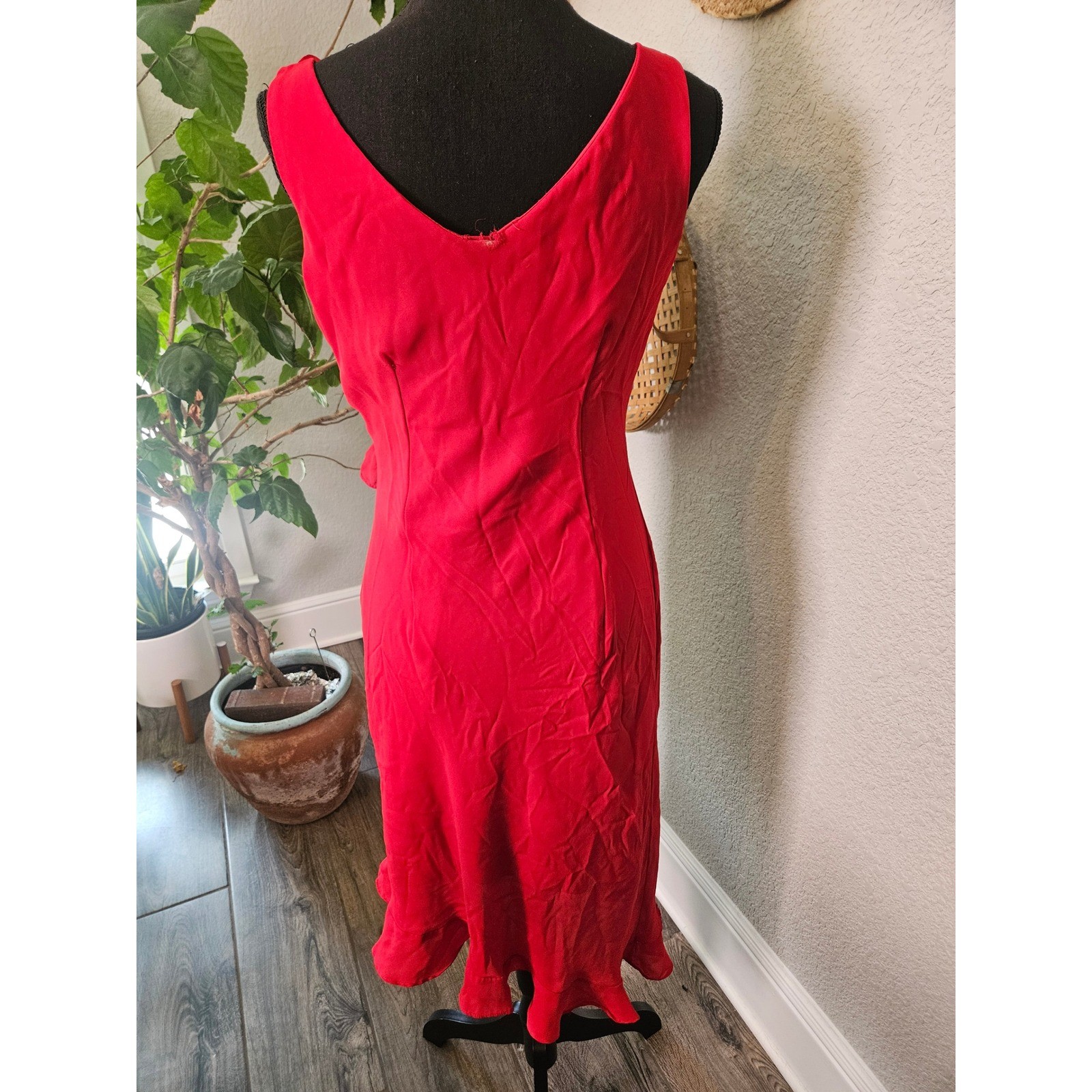 Vintage Breakin Loose Red Ruffle V-Neck Midi Dress Sleeveless 9/10 Made in USA