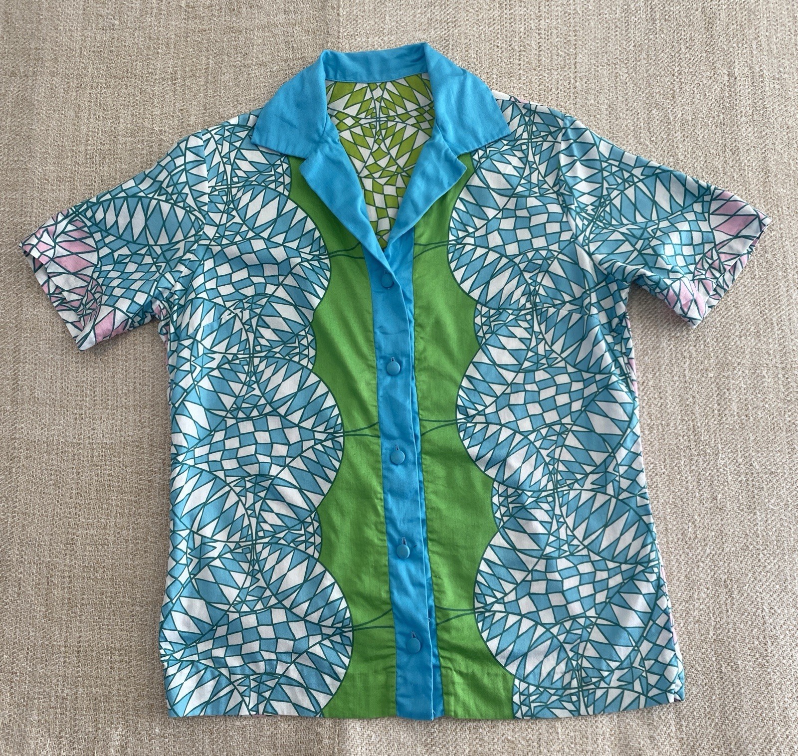 Vintage Short Sleeve Button Down Shirt Geometric Pattern Cotton