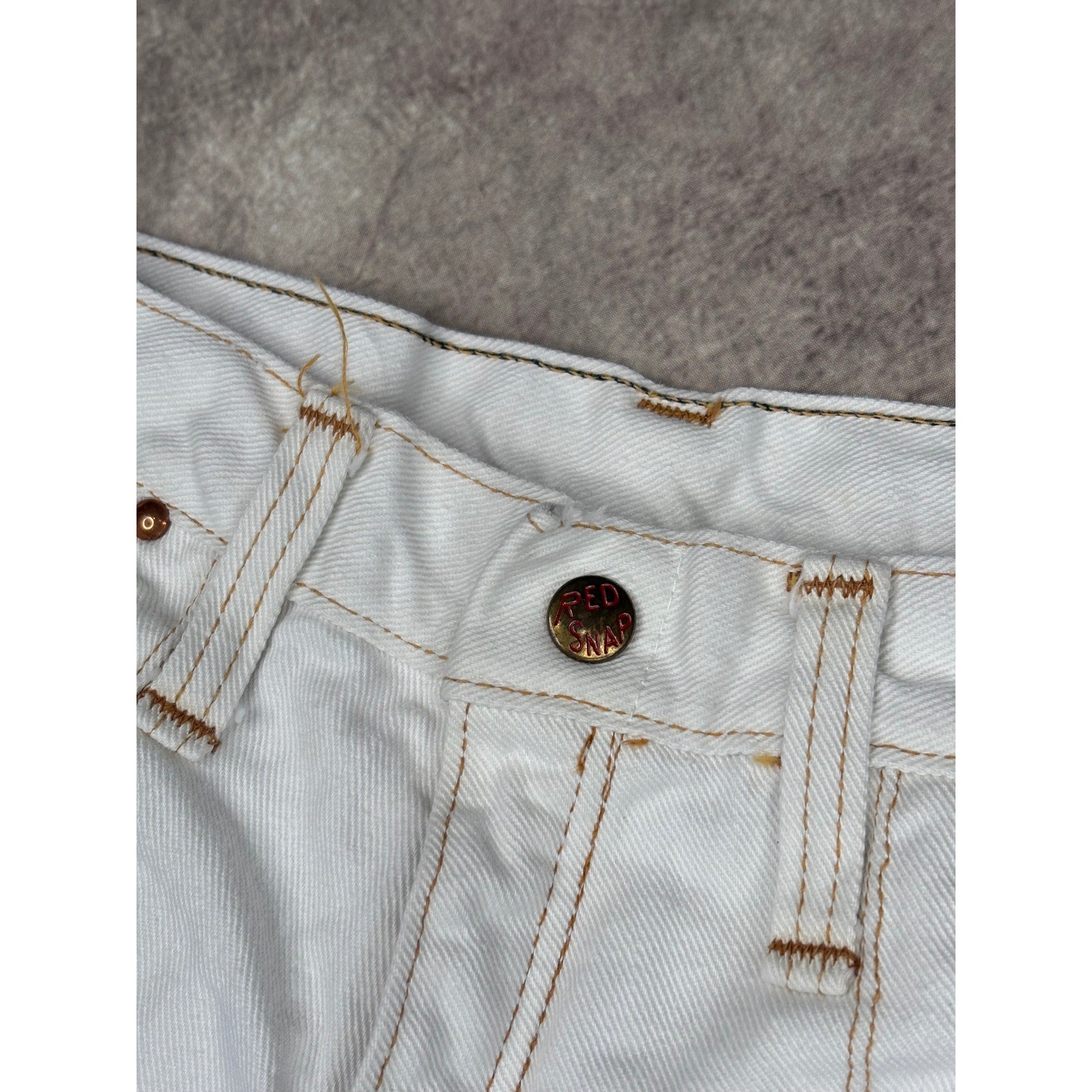 Red Snap White Denim Flared Jeans Contrast Stitch Workwear Size 26×29 Y2K 90s