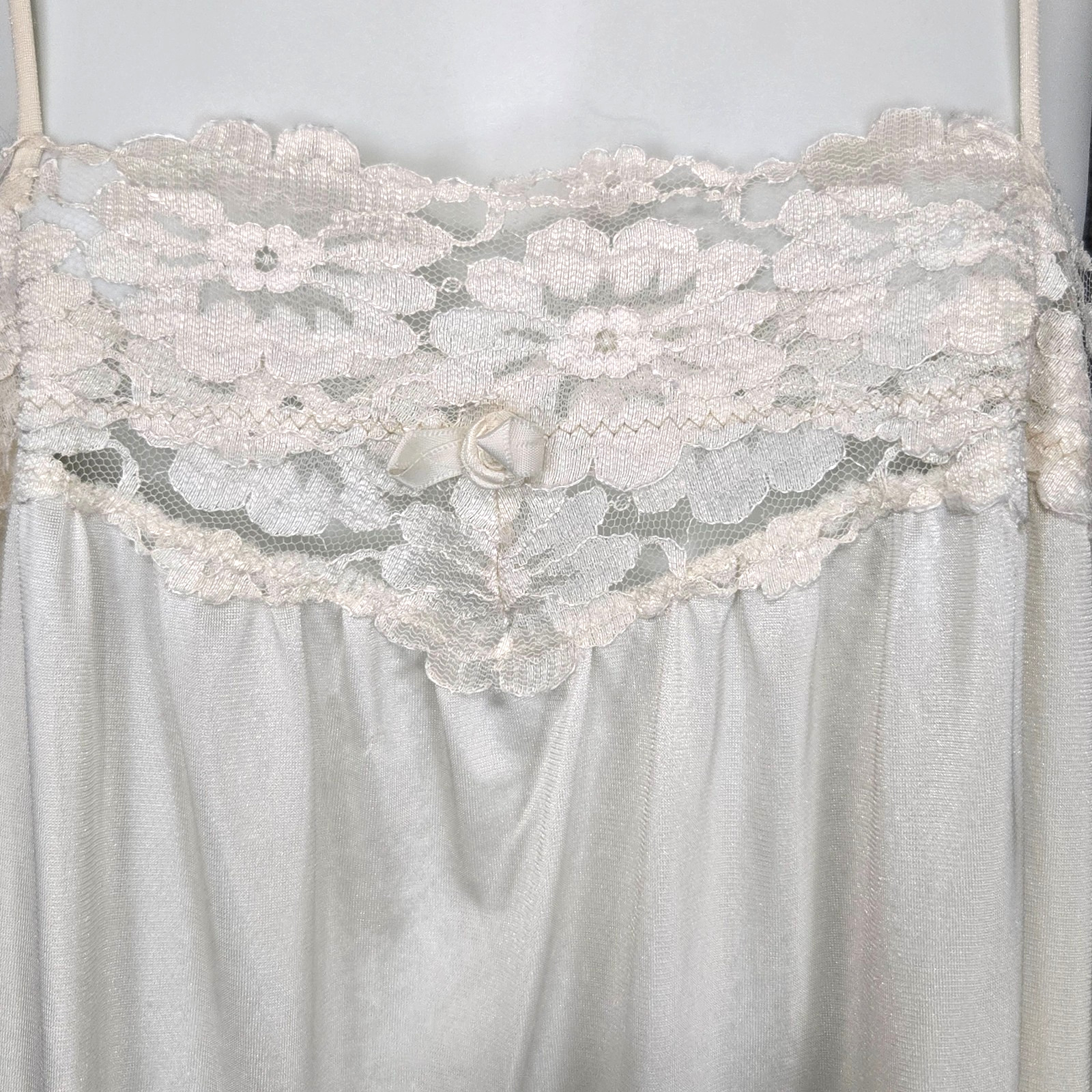 Cachet Sears Nightgown Womens Medium Ivory Lace Trim Nylon Slip USA Vintage