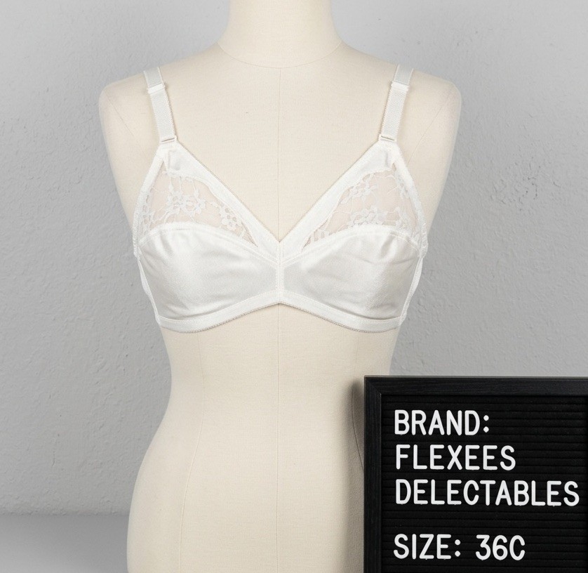 Vintage Flexees Delectables Bra 36C White Style 1631 Soft Cup Wireless