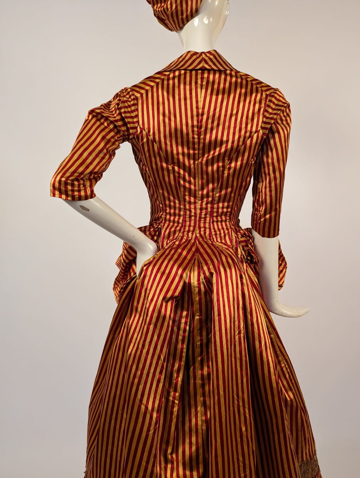 1880’S VICTORIAN FRENCH REVOLUTION BASTILLE DAY BUSTLE DRESS W TIPPED CAP