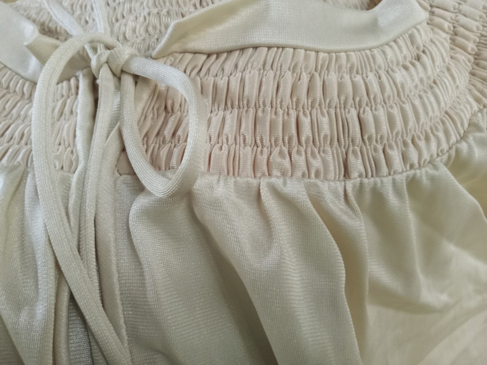 Vintage 1960s Sears Women’s Sz M 56&Prime;Long Champagne Gold gown Robe Peignoir Set