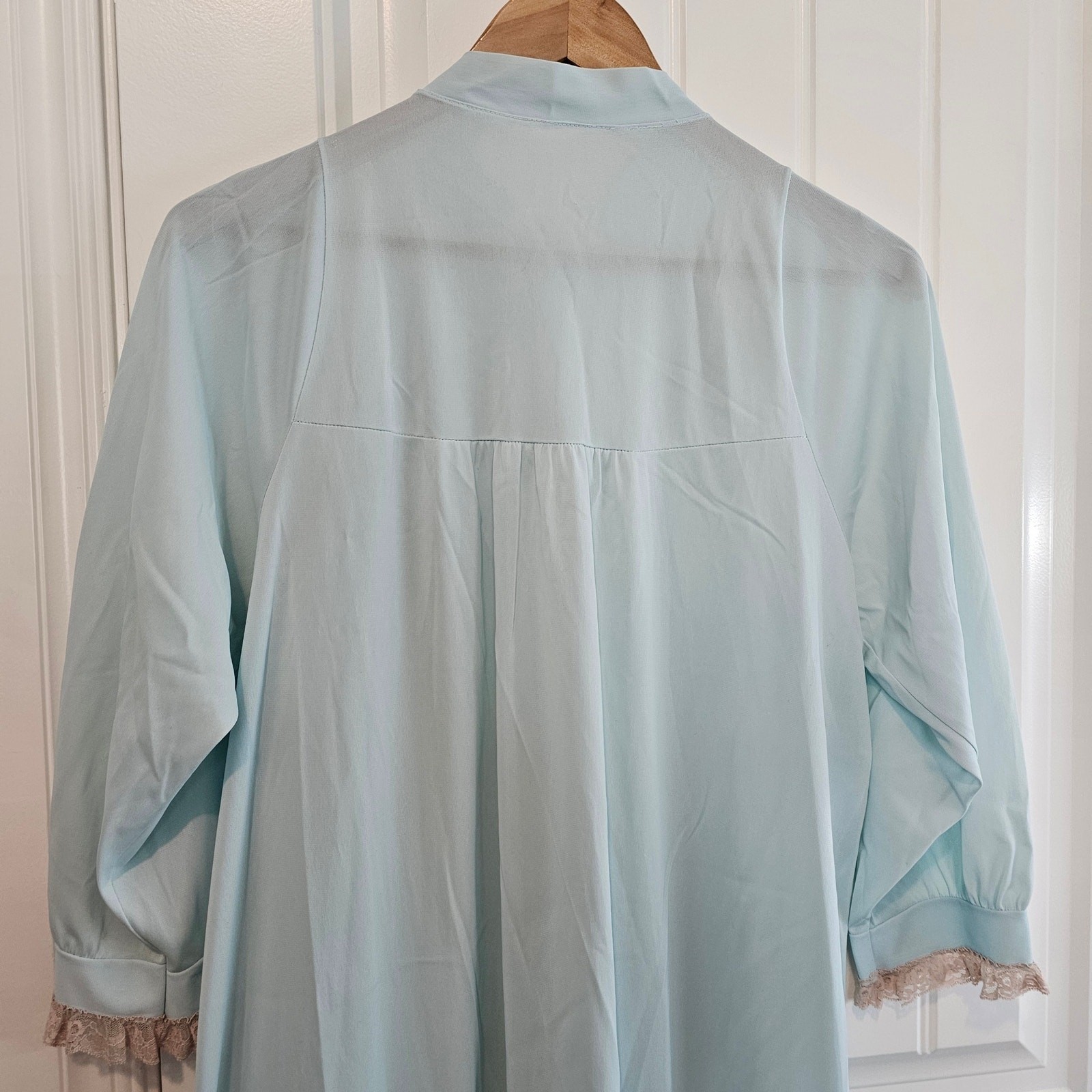 Vintage Lace Robe Womens Size Large 80s Pastel Blue Satin Cottage Romantic Retro