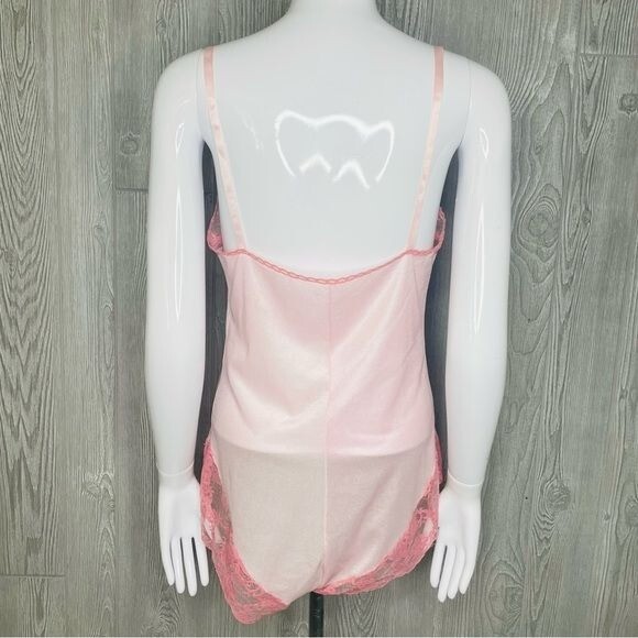 Modern Vintage Lingerie Emilio Pucci French lace embroidered pink body suit lrg