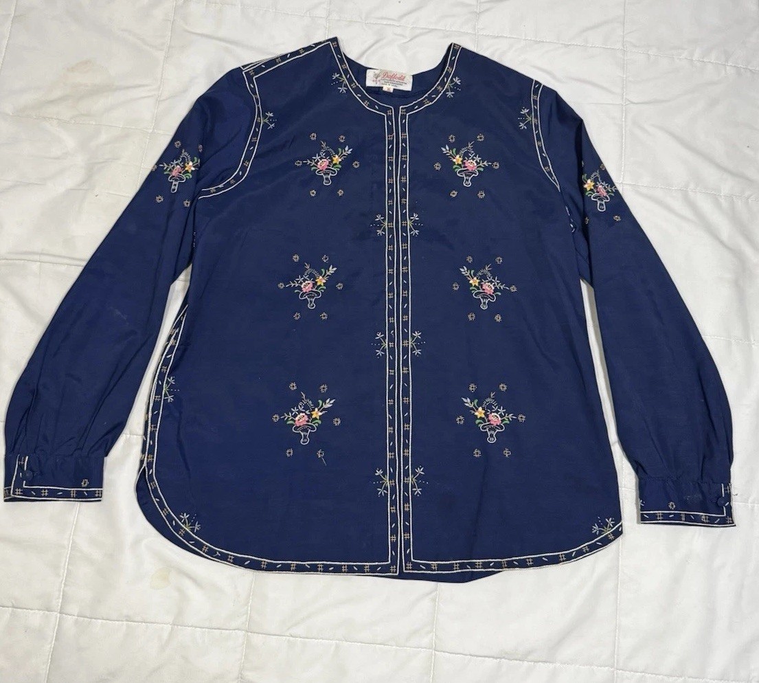 VINTAGE Hand Embroidered xL Daffodil Floral Blouse Navy, Long Sleeve