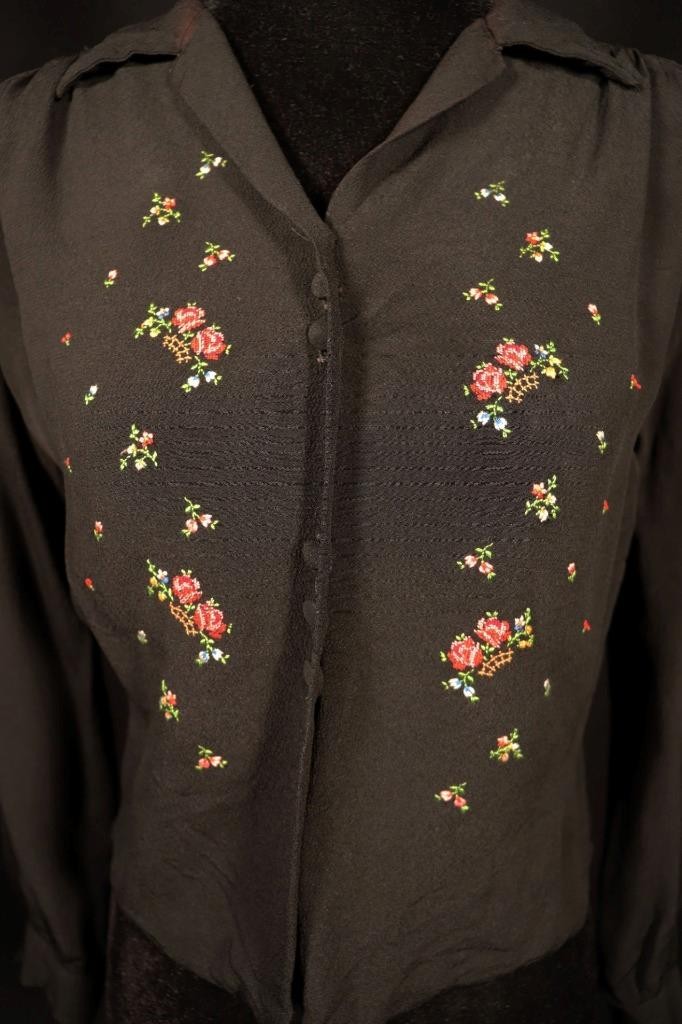 Vintage French 1940&rsquo;s Black Rayon Crepe Floral Embroidered Blouse Size Medium