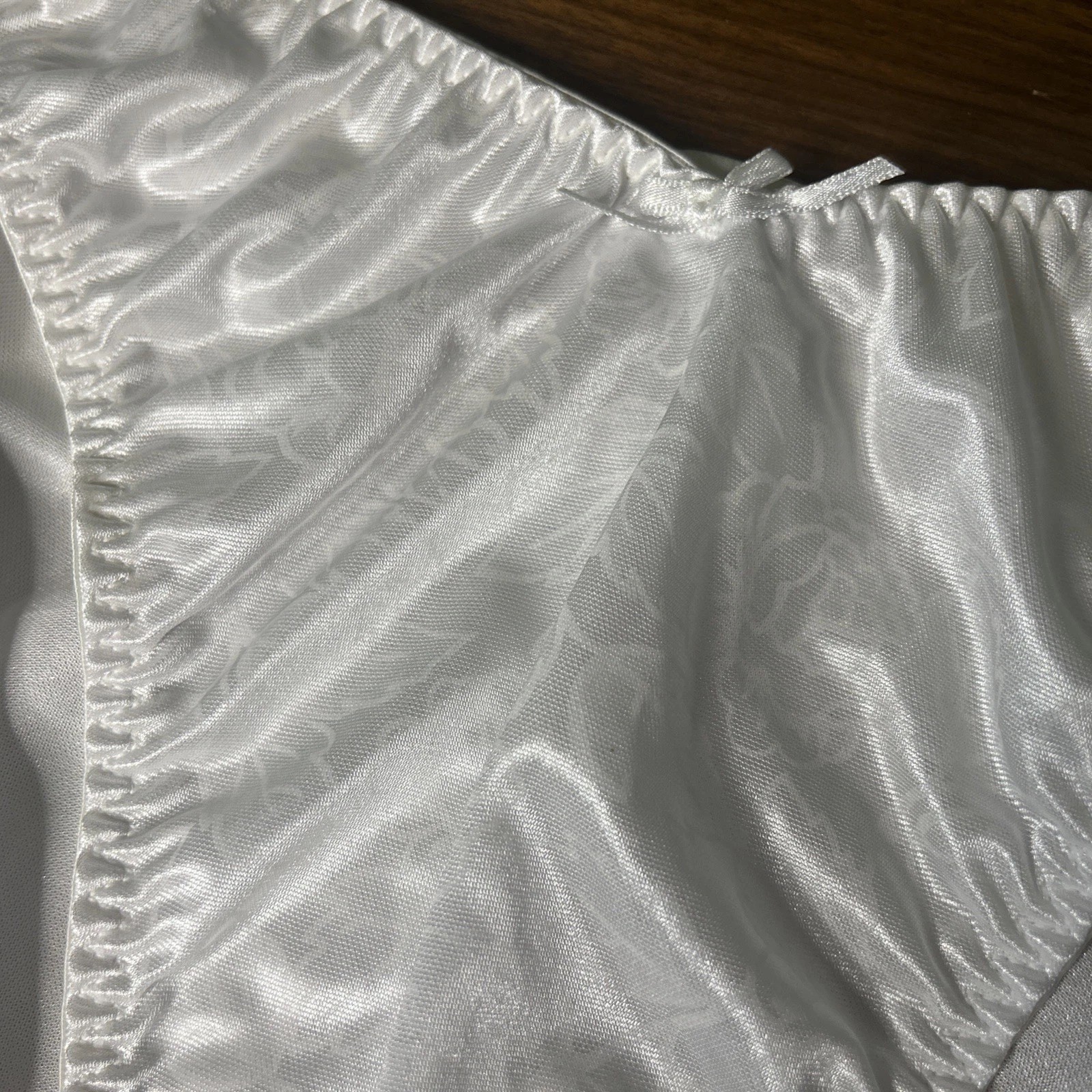 Vtg Maidenform Panties Second Skin Glossy Satin Shiny Hicut XL White Bridal