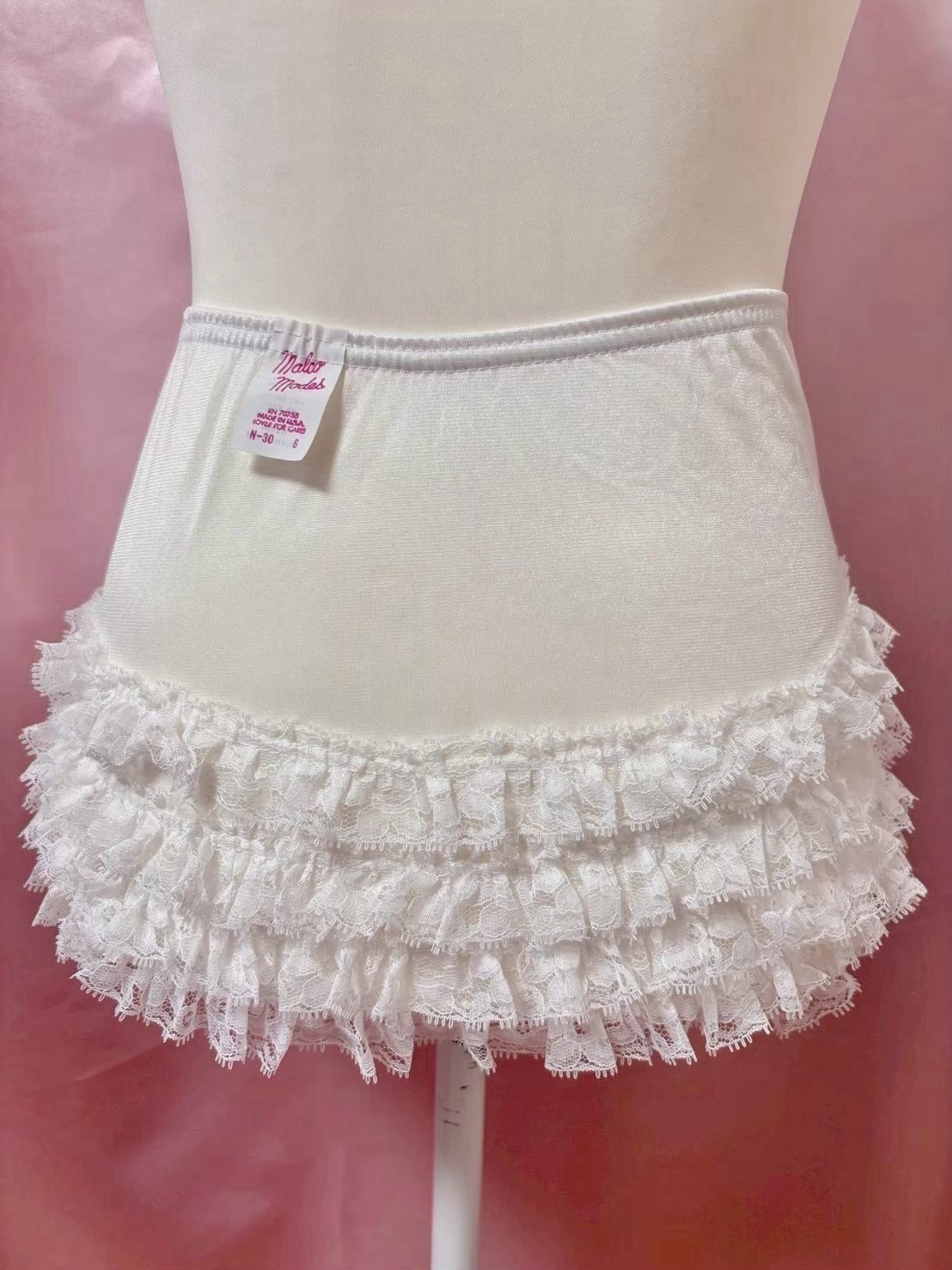 Malco Modes Current piece Lace Bloomers Lingerie White Made in USA