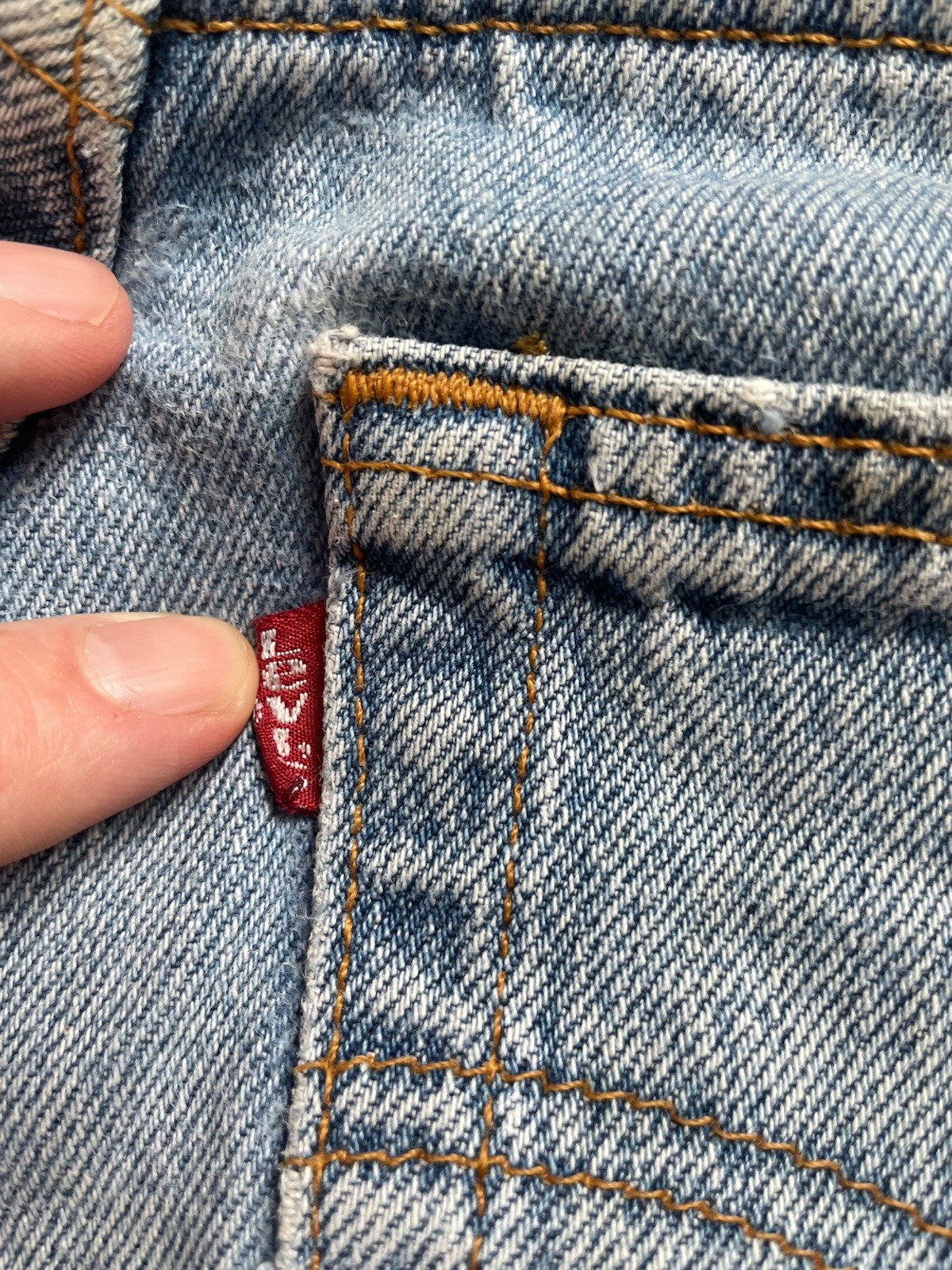 Vintage 90’s Levi’s 501 Jeans W26 Made in USA Light Wash Button Fly High Rise