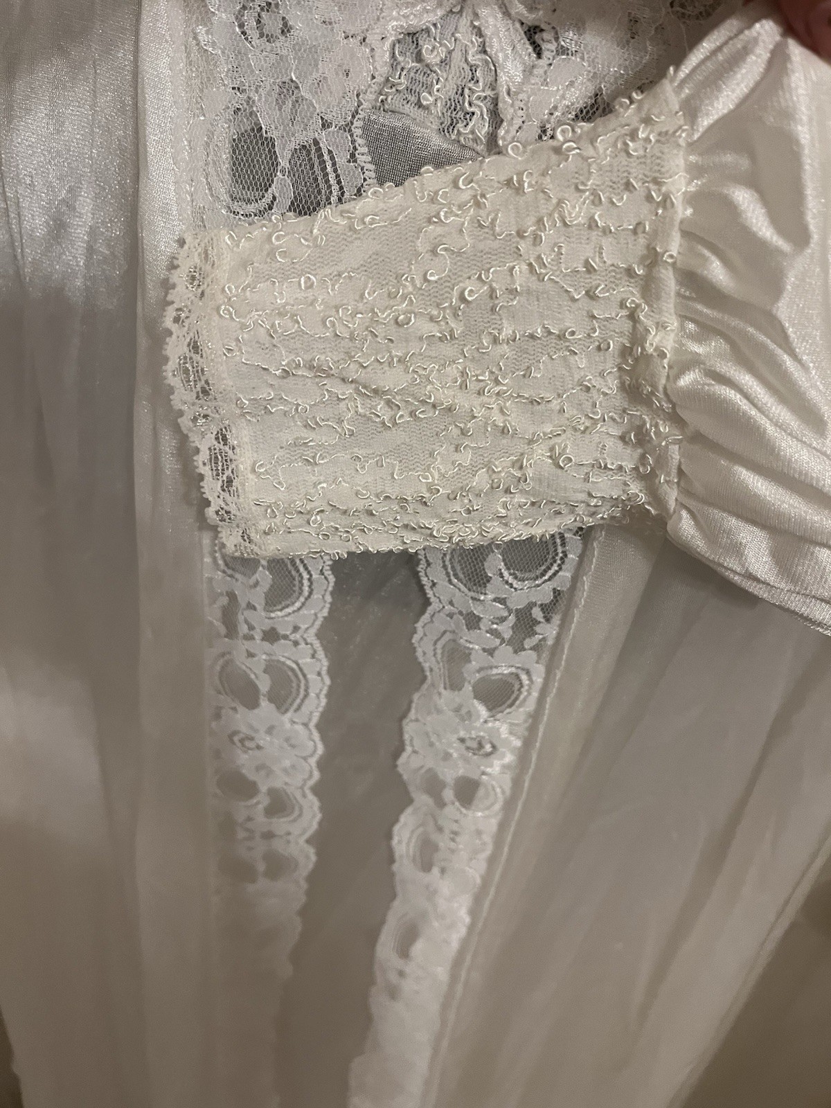 VTG Val Mode 2 Pc Peignoir Set Plus Lace Embroidery Sheer Gown Robe Wedding 1X