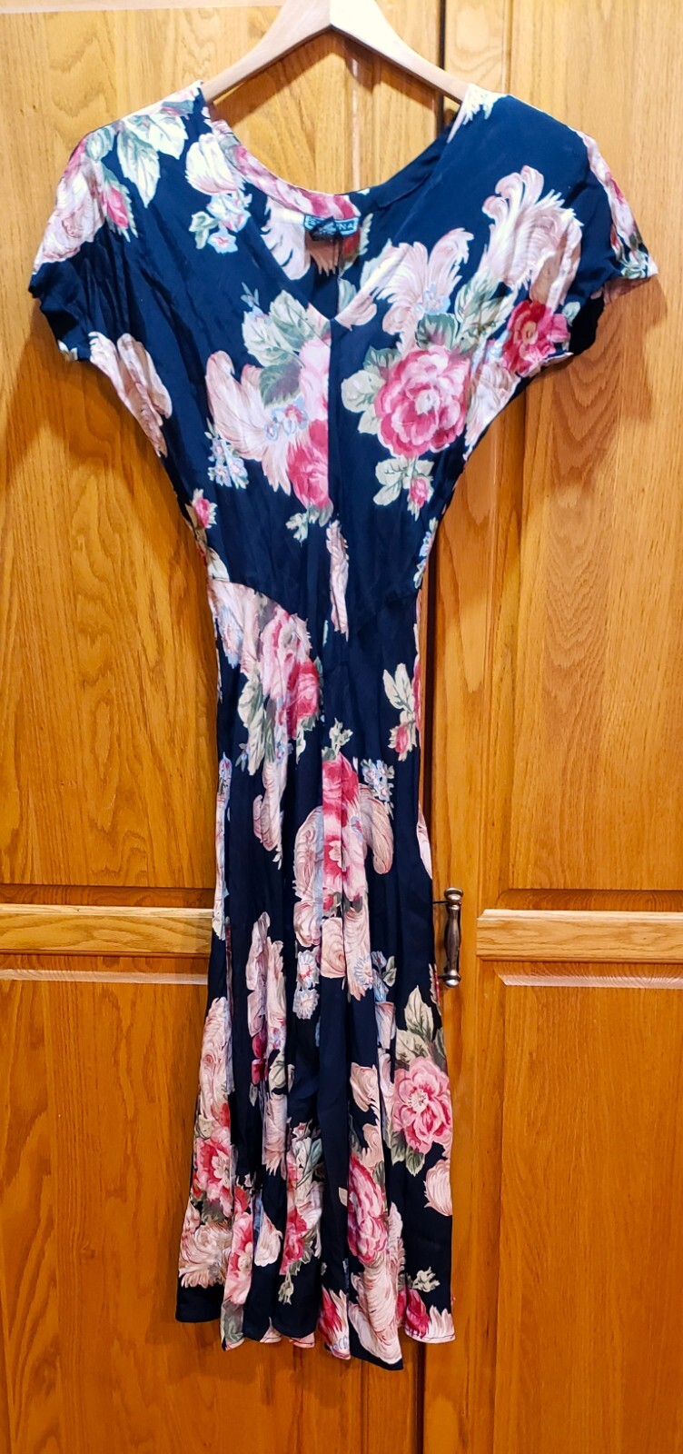 Vintage Starina Nepal Size S Black Red Floral Print Hourglass Style Maxi Dress