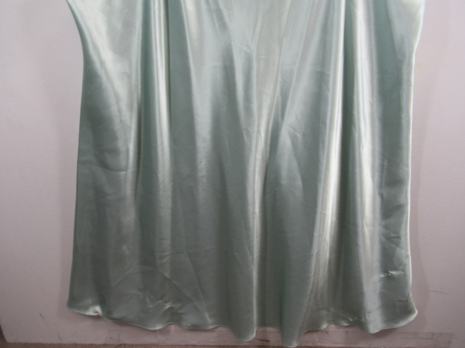 Vtg Delicate Treasures Shiny Satin Nightgown Plus Size 2X Sleeveless Feminine