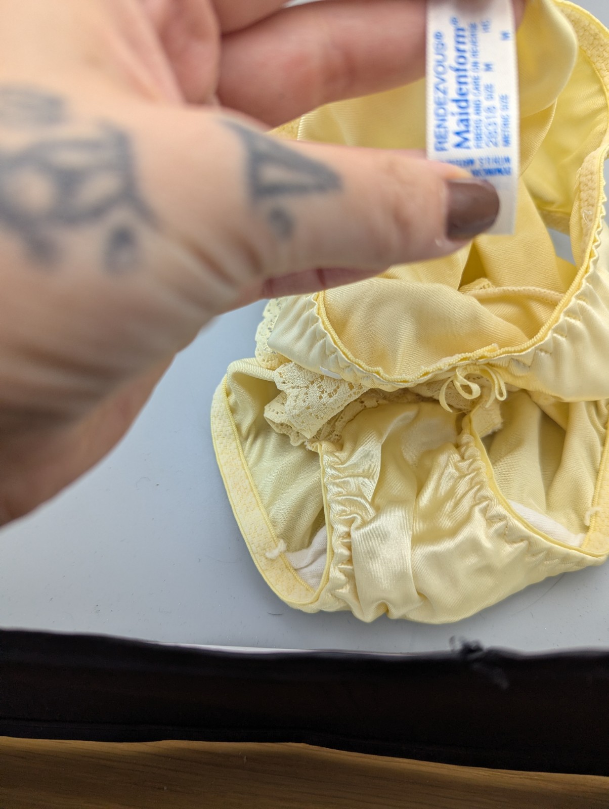 Vintage Maidenform Rendezvous Liquid Satin Lace Yellow Nylon Sissy Panty M
