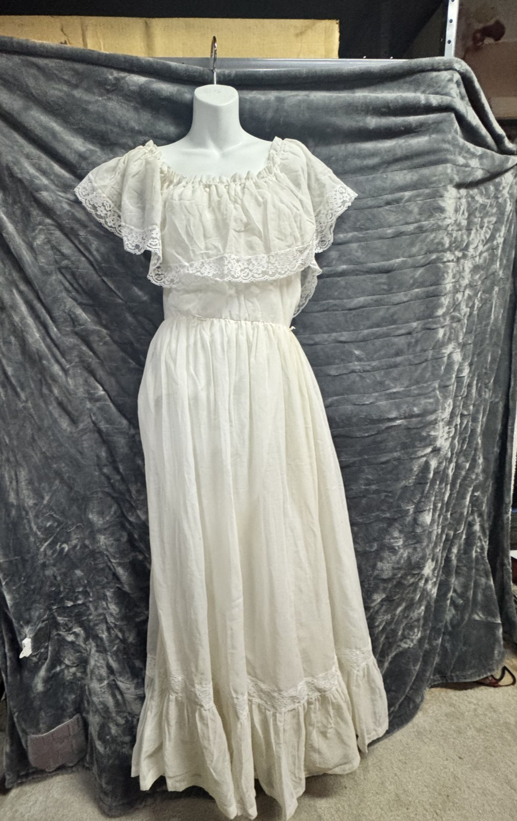 Late 1960s Vintage Off the Shoulder Ruffle White Dress Medium/Large