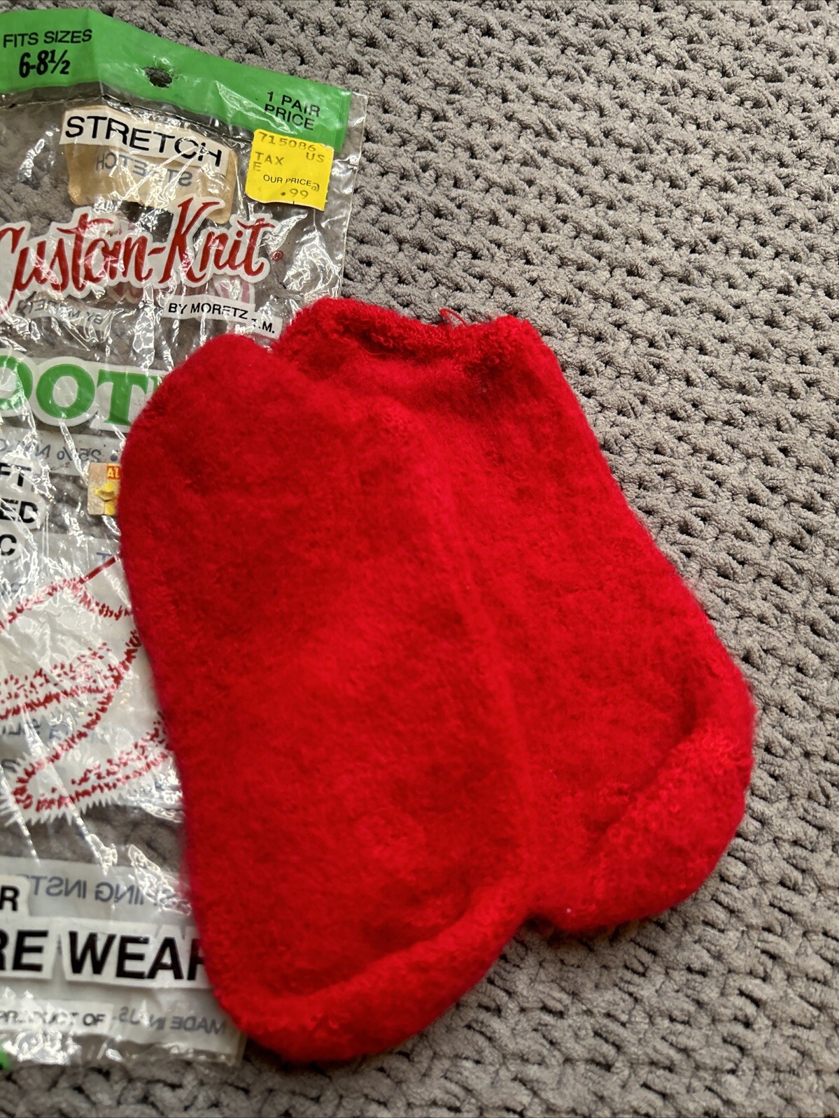 VTG Socks Fuzzy Booties Custom Knit 70s NOS 6-8.5 Shoe Size Red Acrylic USA