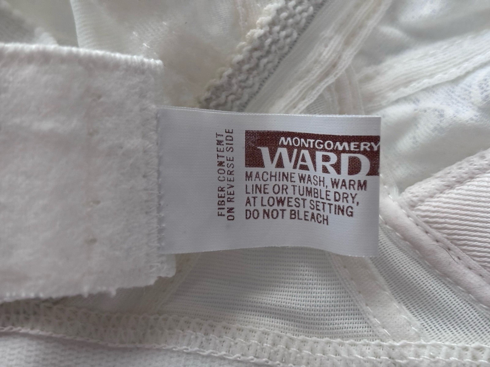 Vintage Montgomery Ward Lace Wireless Bra 863 White Size 34C