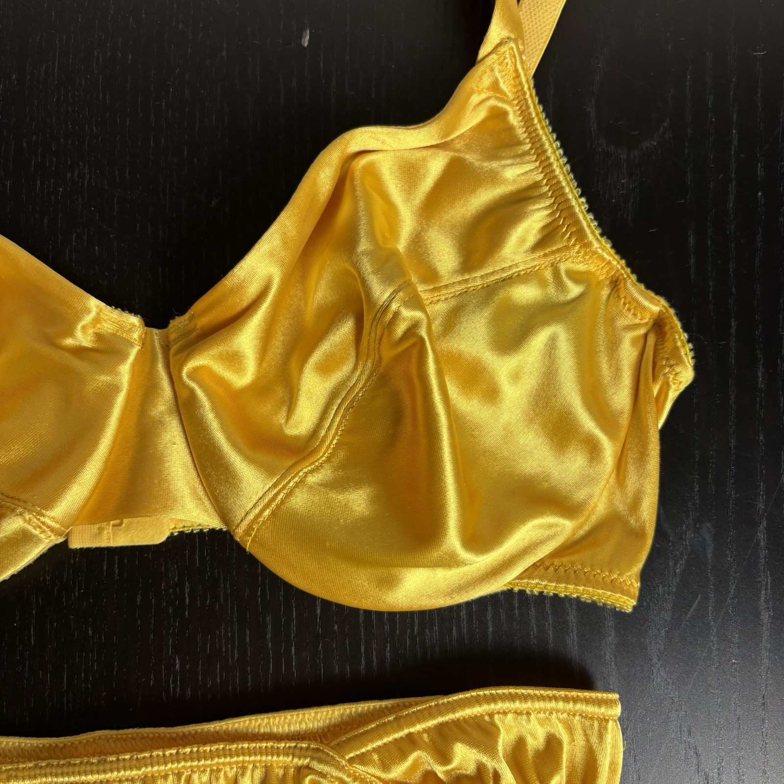 Vintage Victoria&rsquo;s Secret Second Skin Satin Bra Set Golden Yellow Size 34C/S