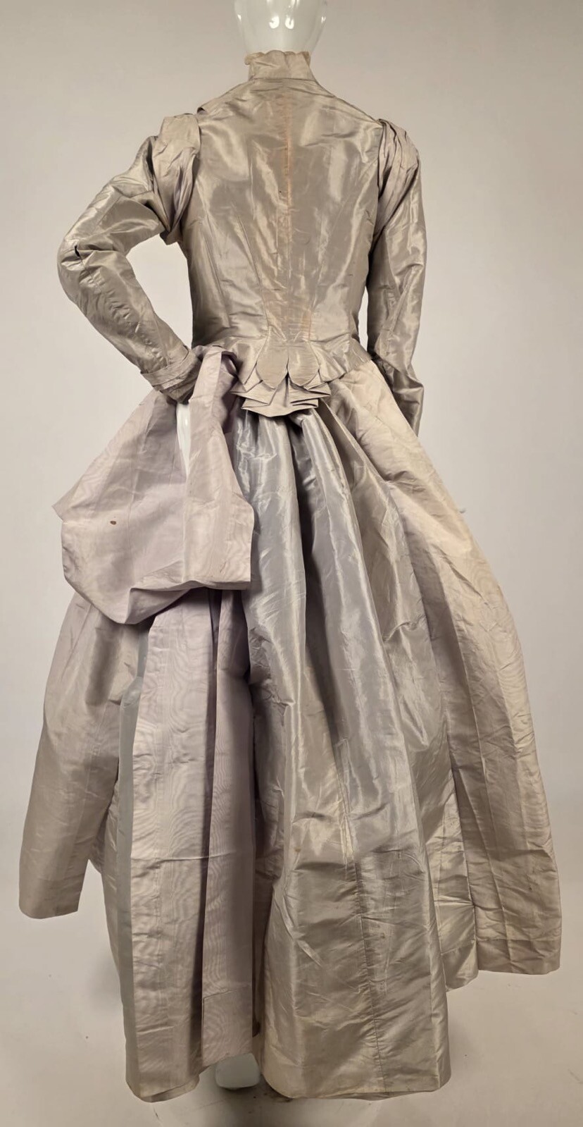 VICTORIAN 1880’S SILK TAFFETA BUSTLE DRESS W BUILT IN BUSTLE CAGE + SILK SASH