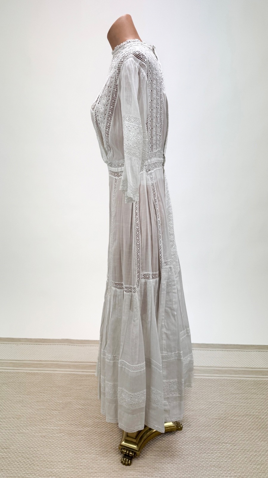 Antique Victorian Edwardian White lace Embroidered Cotton Tea Dress two piece
