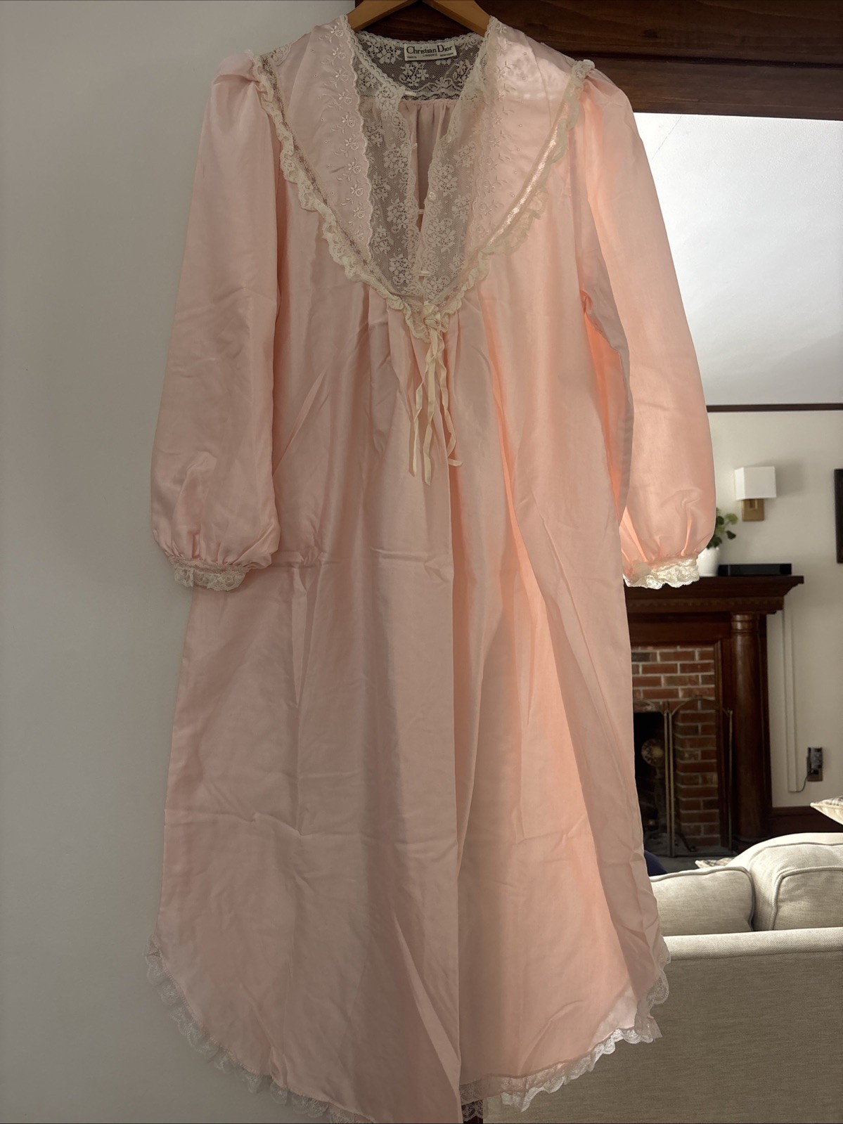 VTG Christian Dior Pink Nightgown W/ Lace Detail Small