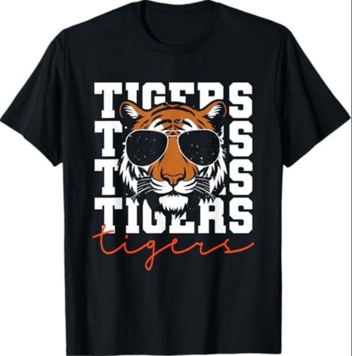Vintage Tigers Inspirational Athletic Name Design Gift T-Shirt