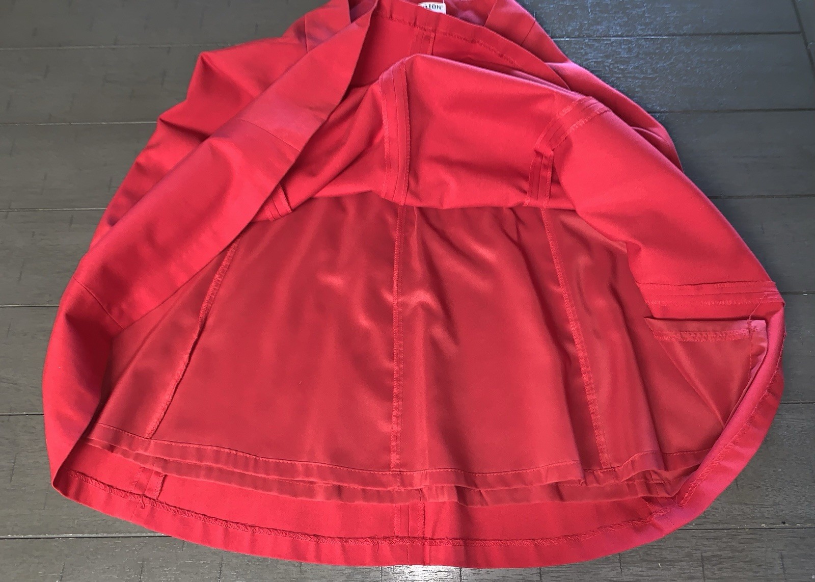 A8 80s COVINGTON STRETCH RAYON BLEND RED FLAIR MINI SKIRT SMALL/6 SIDE ZIP