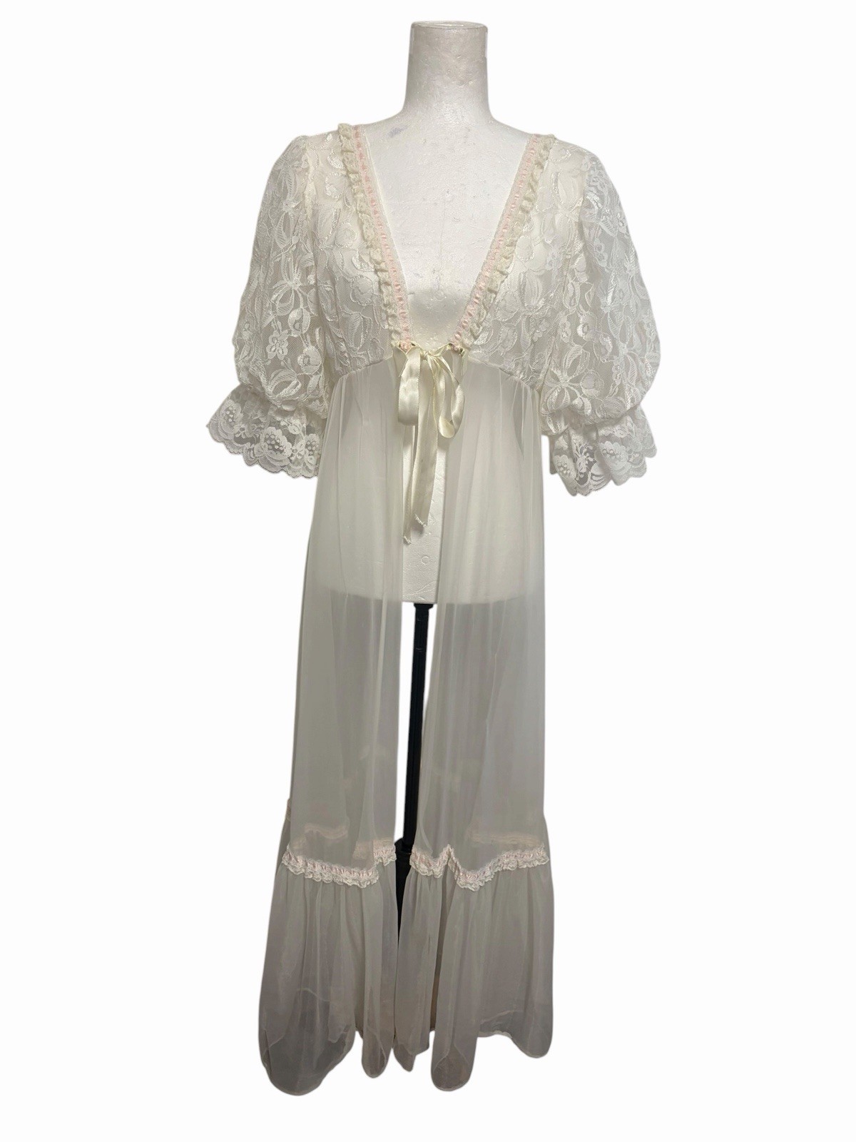 Vintage Tosca Lingerie White Lace Ribbon Peignoir Robe Lace Puff Sleeve Medium