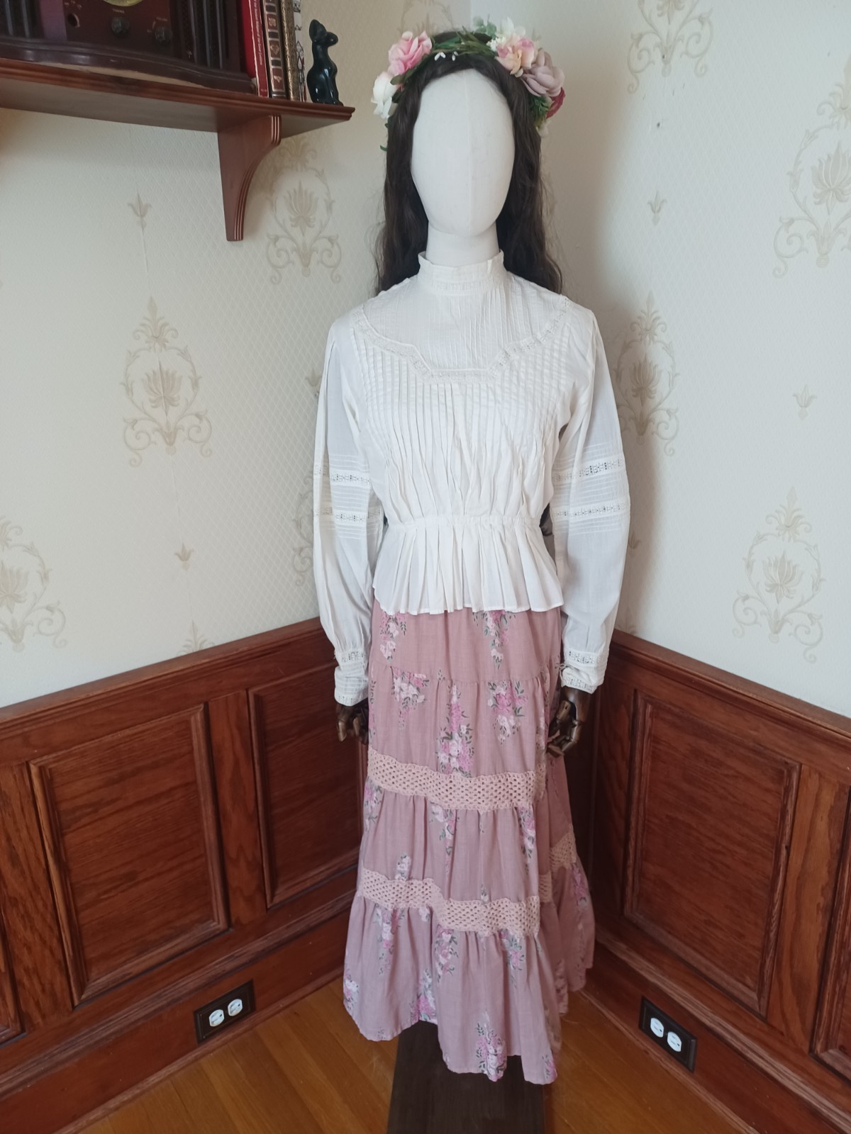 Vintage 1990s J. Peterman Pintuck Lace Cottagecore Edwardian Style Blouse