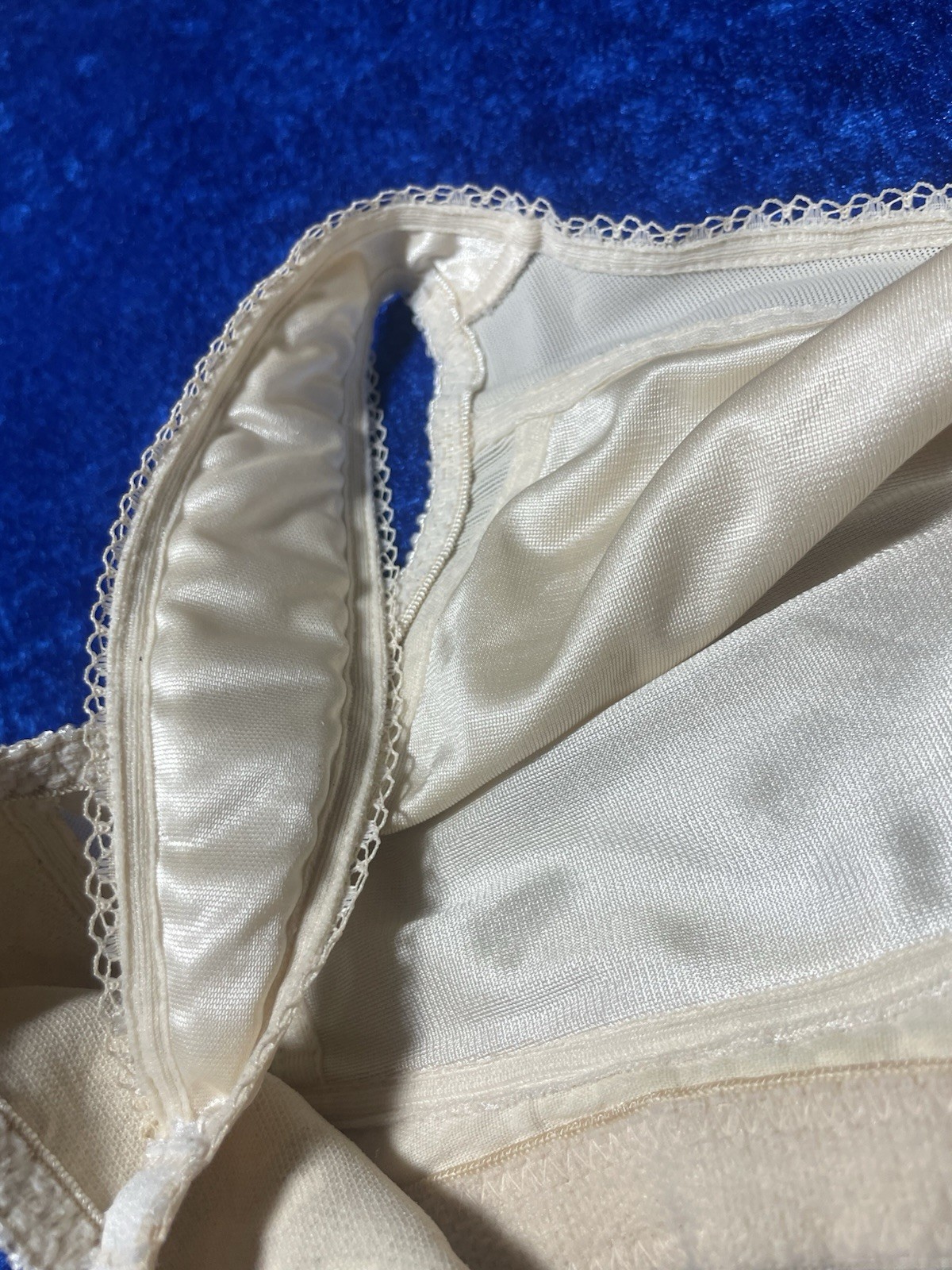 Vintage Underscore Bra 42b Wireless Comfort Padded Straps Fair Condition