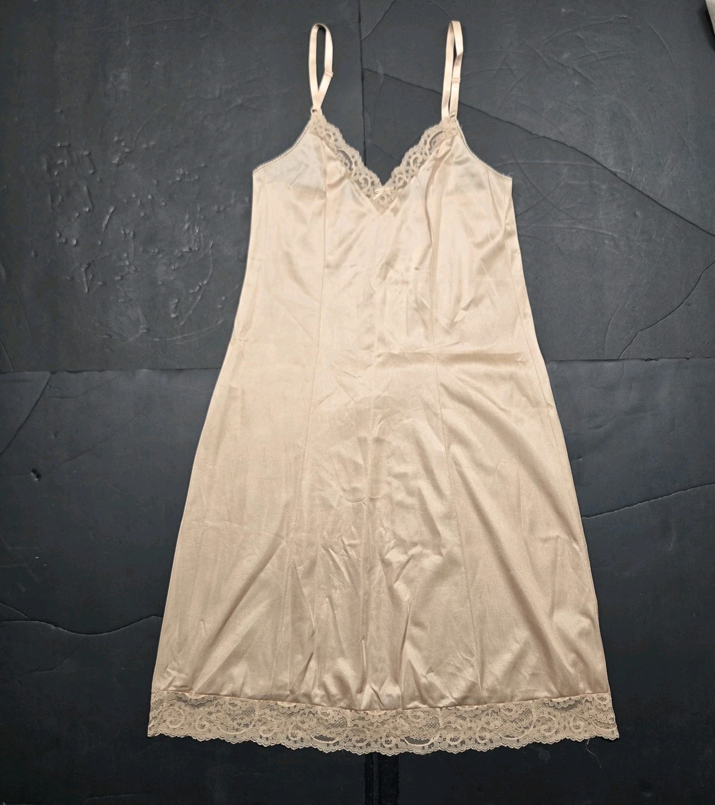 Vintage Made In USA MAIDENFORM Sweet Nothings Beige/Nude Nylon Lace Women&rsquo;s 34