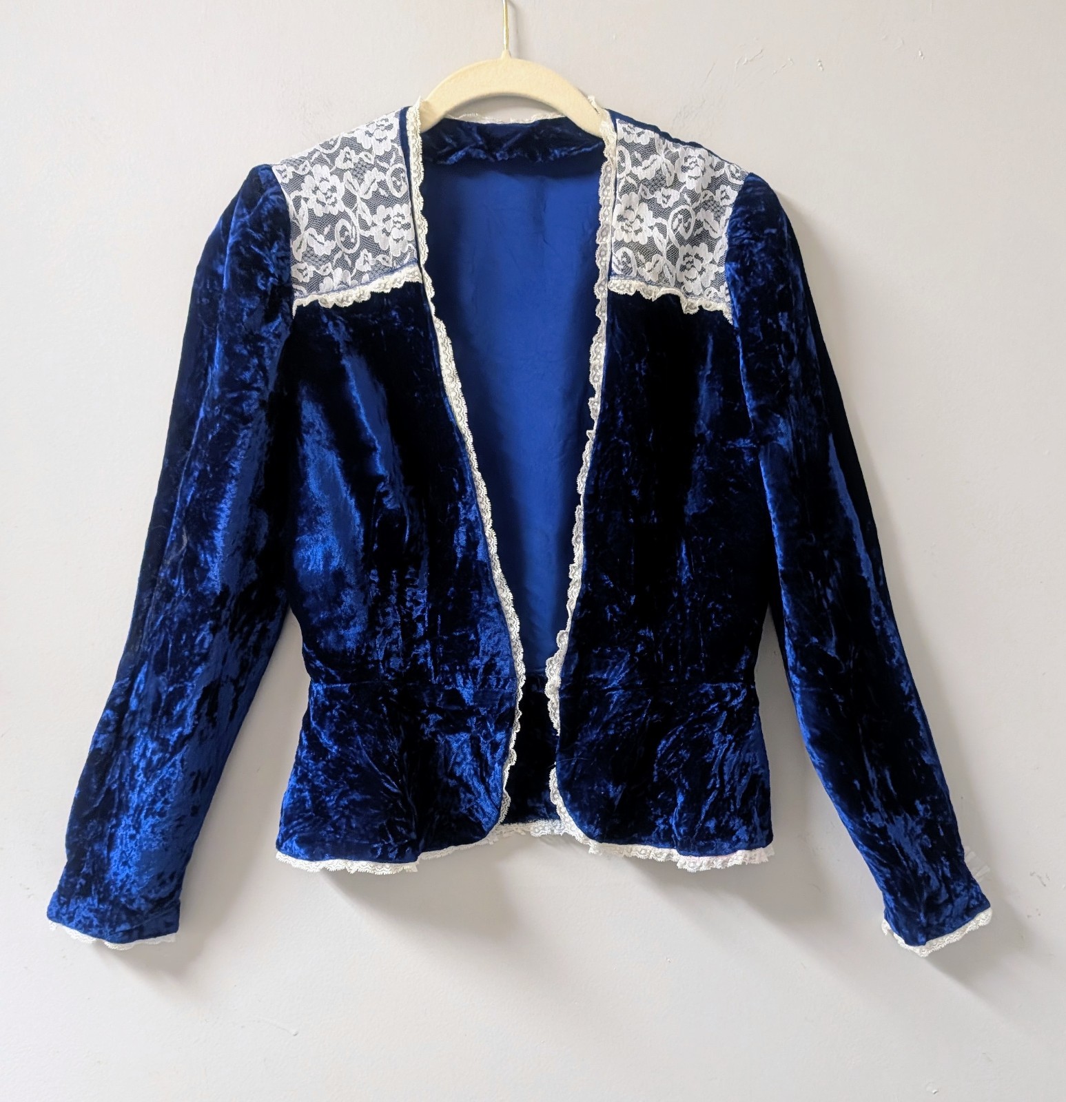 Vintage Victorian Renaissance Style Blue Crushed Velvet White Lace Open Top XS/S