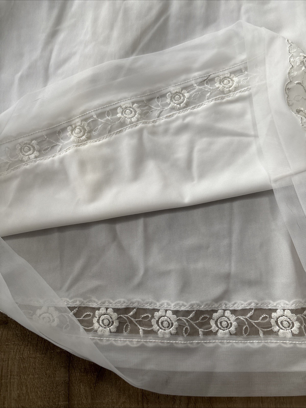 SEARS Tailored White Slip With Shadow Panel, Size 36 Lace Trim Adjustable Straps