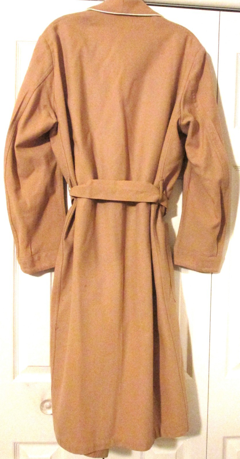 Vtg. M Wool Pendleton Women&rsquo;s Shawl Collar Robe Belt Camel Brown White Trim USA