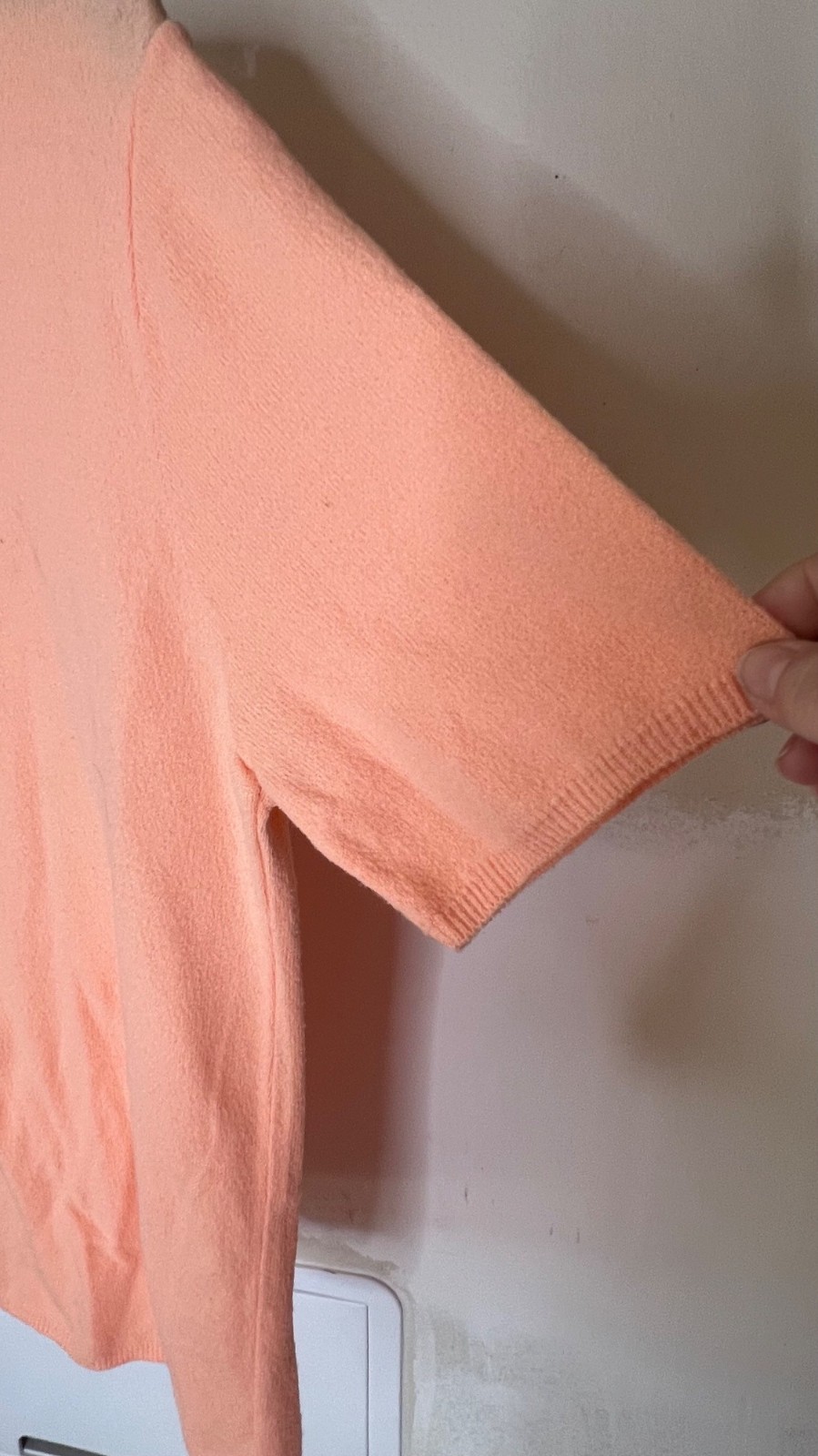 Union made Peach S/S Knit Top Scalloped Neckline Back Zipper Closure VTG granny