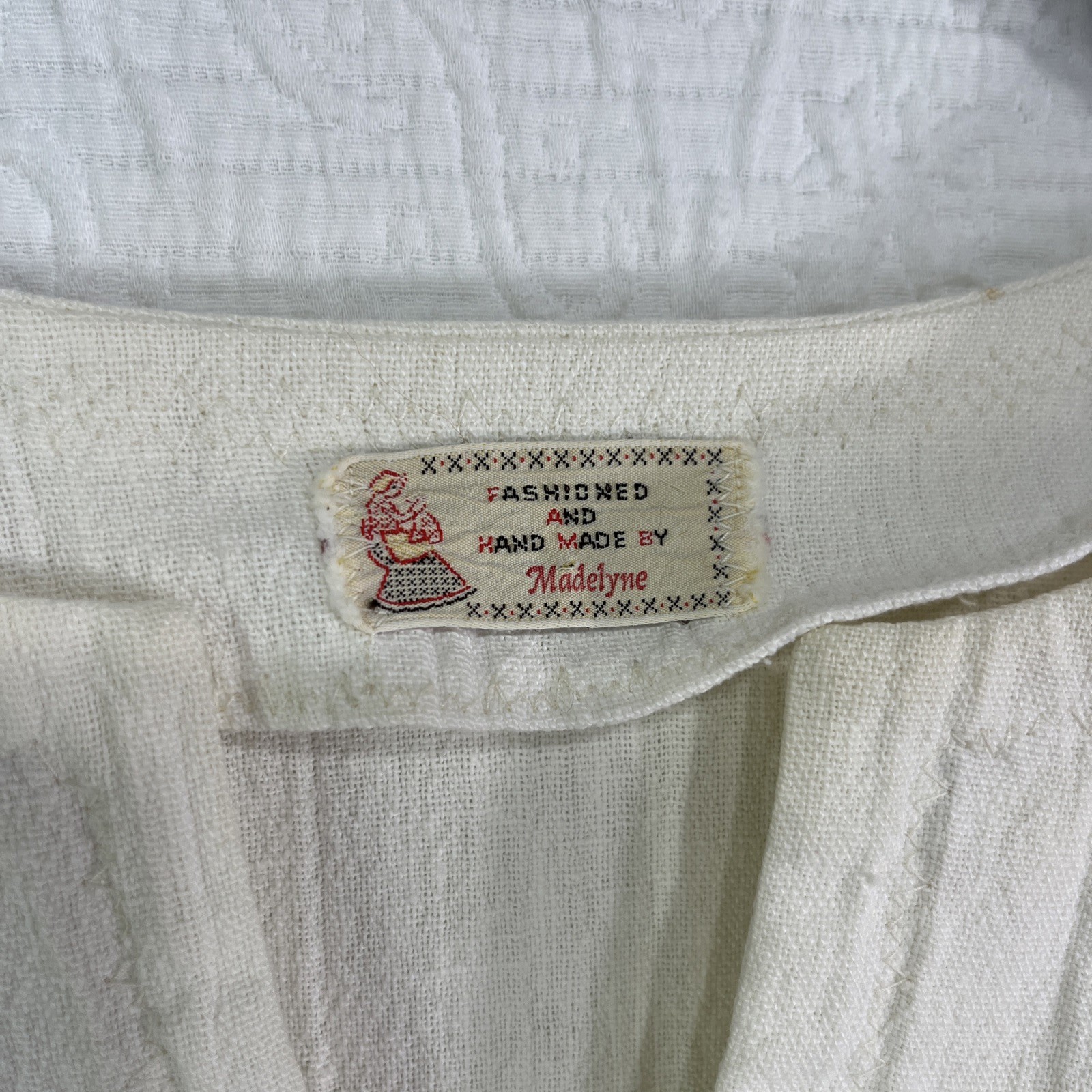 Vintage Fashioned And Handmade By Madelyne Cream Peasant Blouse Flutter Sleeve M