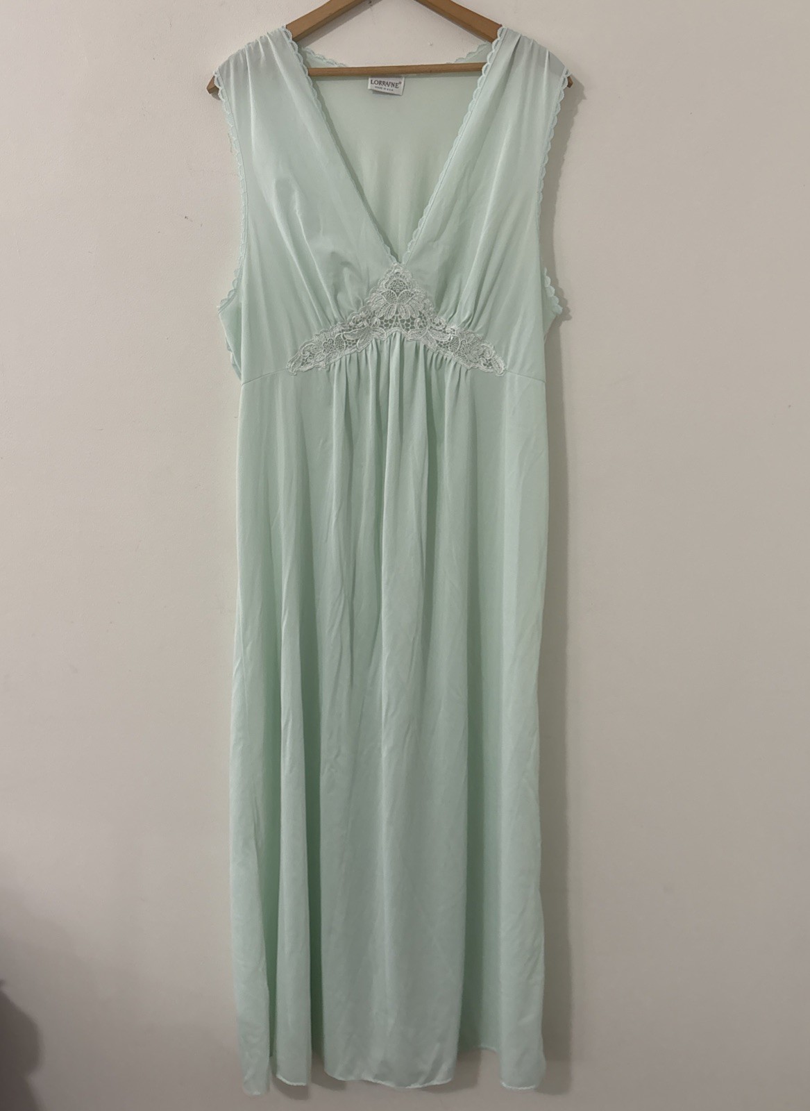 Lorraine Vintage Nylon Nightgown Long V-Neck Lace Size 1X
